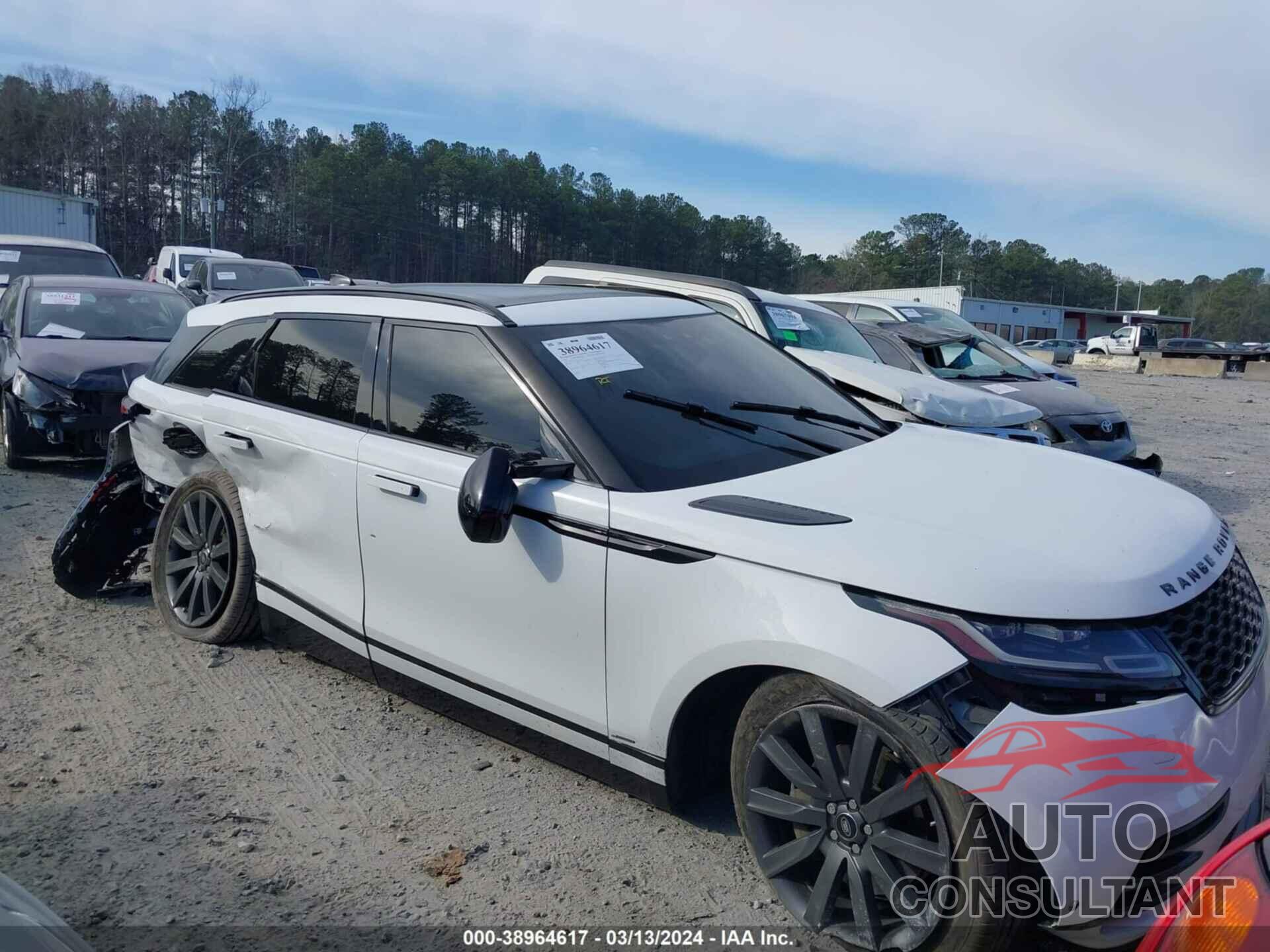 LAND ROVER RANGE ROVER VELAR 2018 - SALYM2RV1JA743921