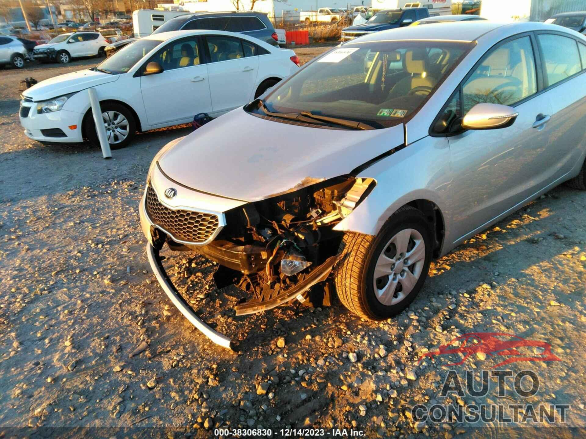 KIA FORTE 2016 - KNAFX4A64G5498973