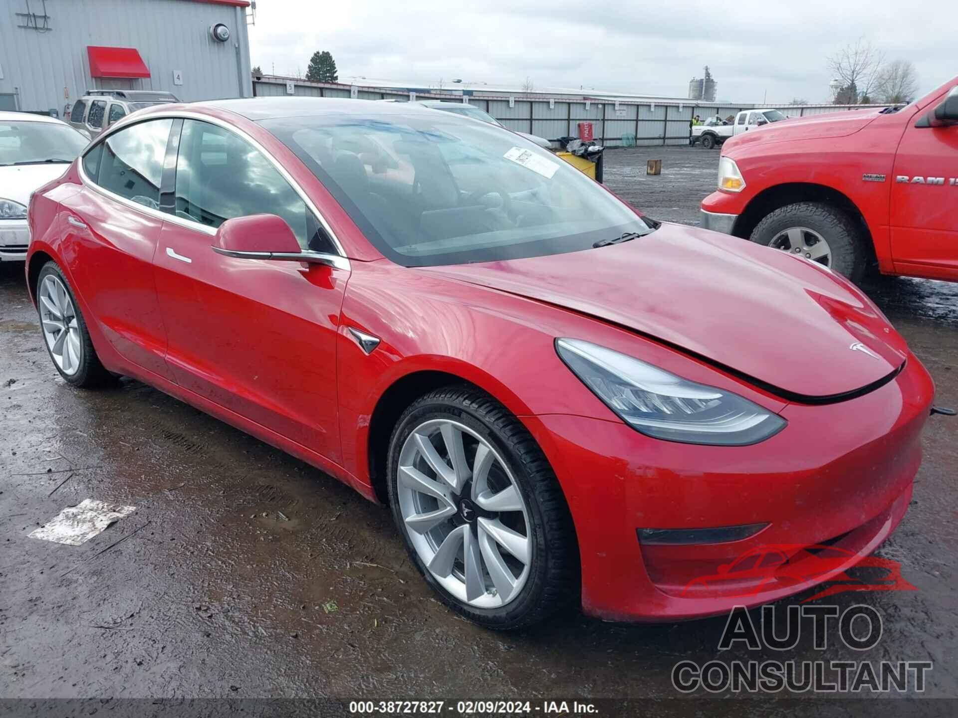 TESLA MODEL 3 2018 - 5YJ3E1EB9JF121739