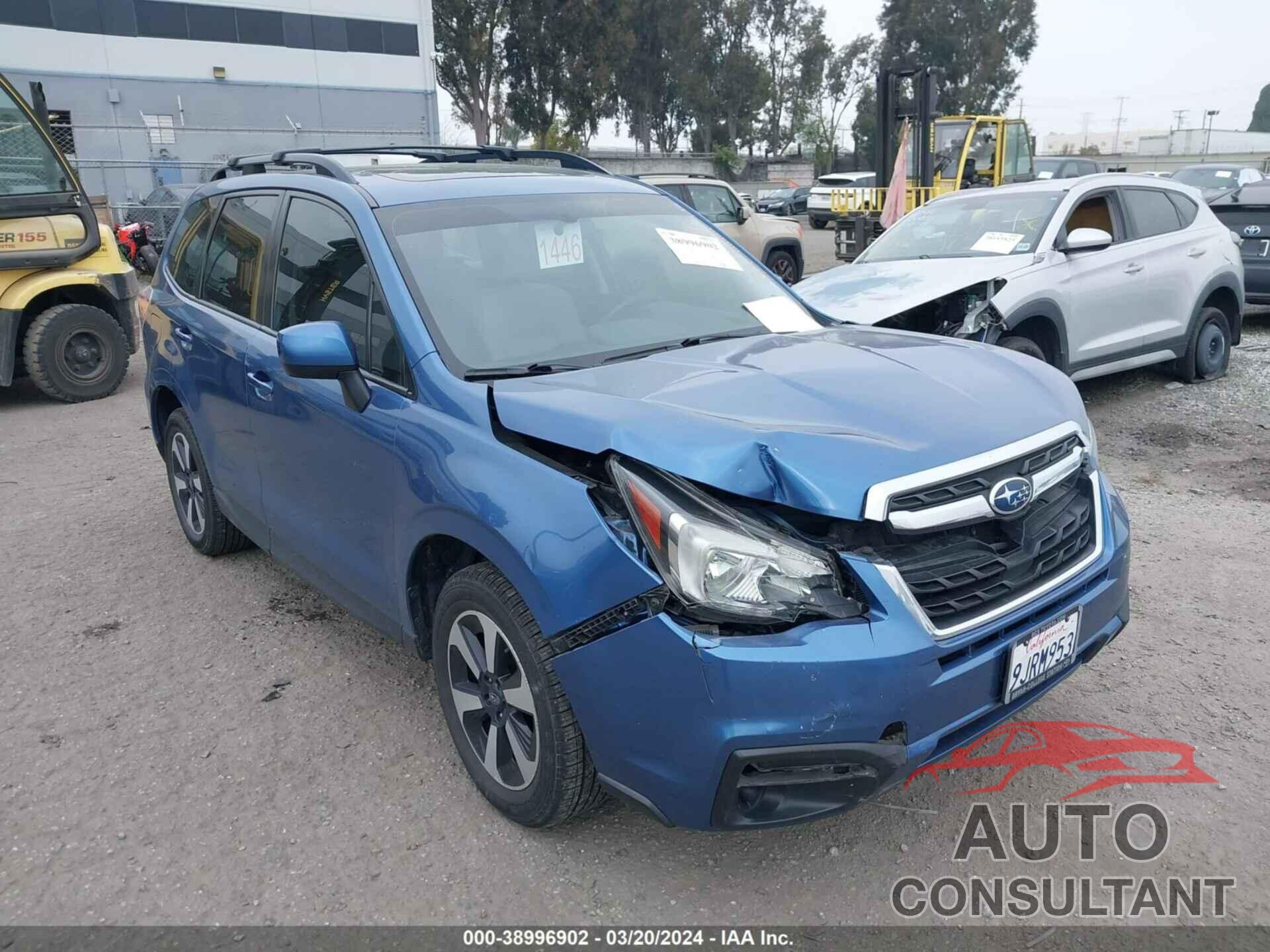 SUBARU FORESTER 2017 - JF2SJADC2HH458329