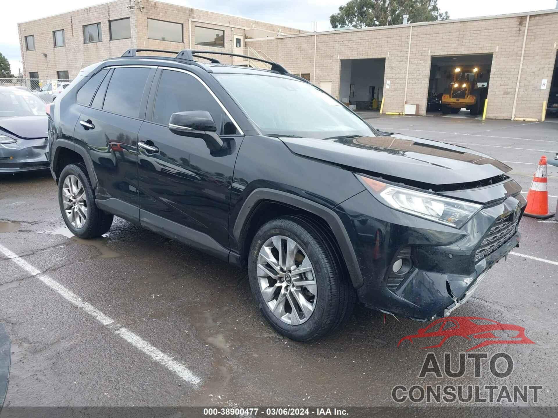 TOYOTA RAV4 2021 - 2T3Y1RFV1MC131724