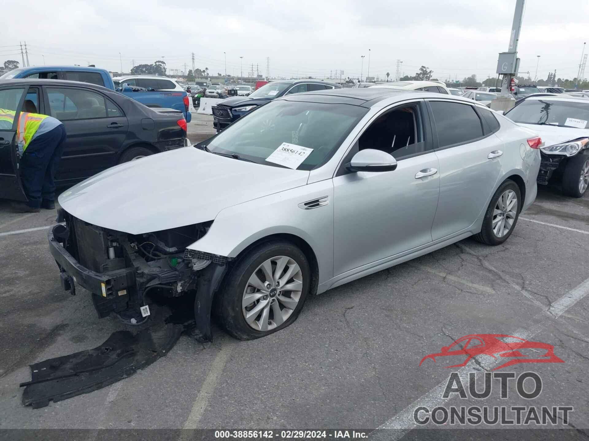 KIA OPTIMA 2017 - 5XXGU4L31HG144926