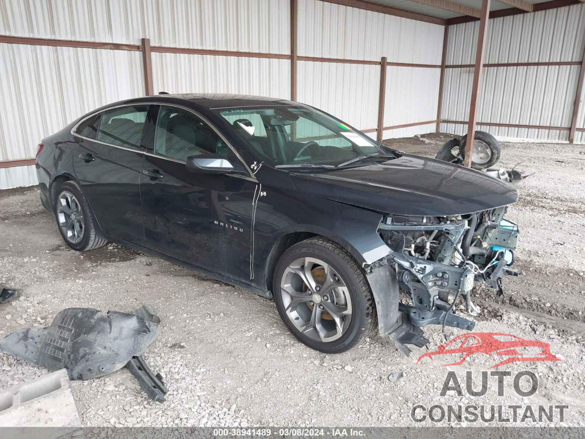 CHEVROLET MALIBU 2021 - 1G1ZD5ST3MF010761