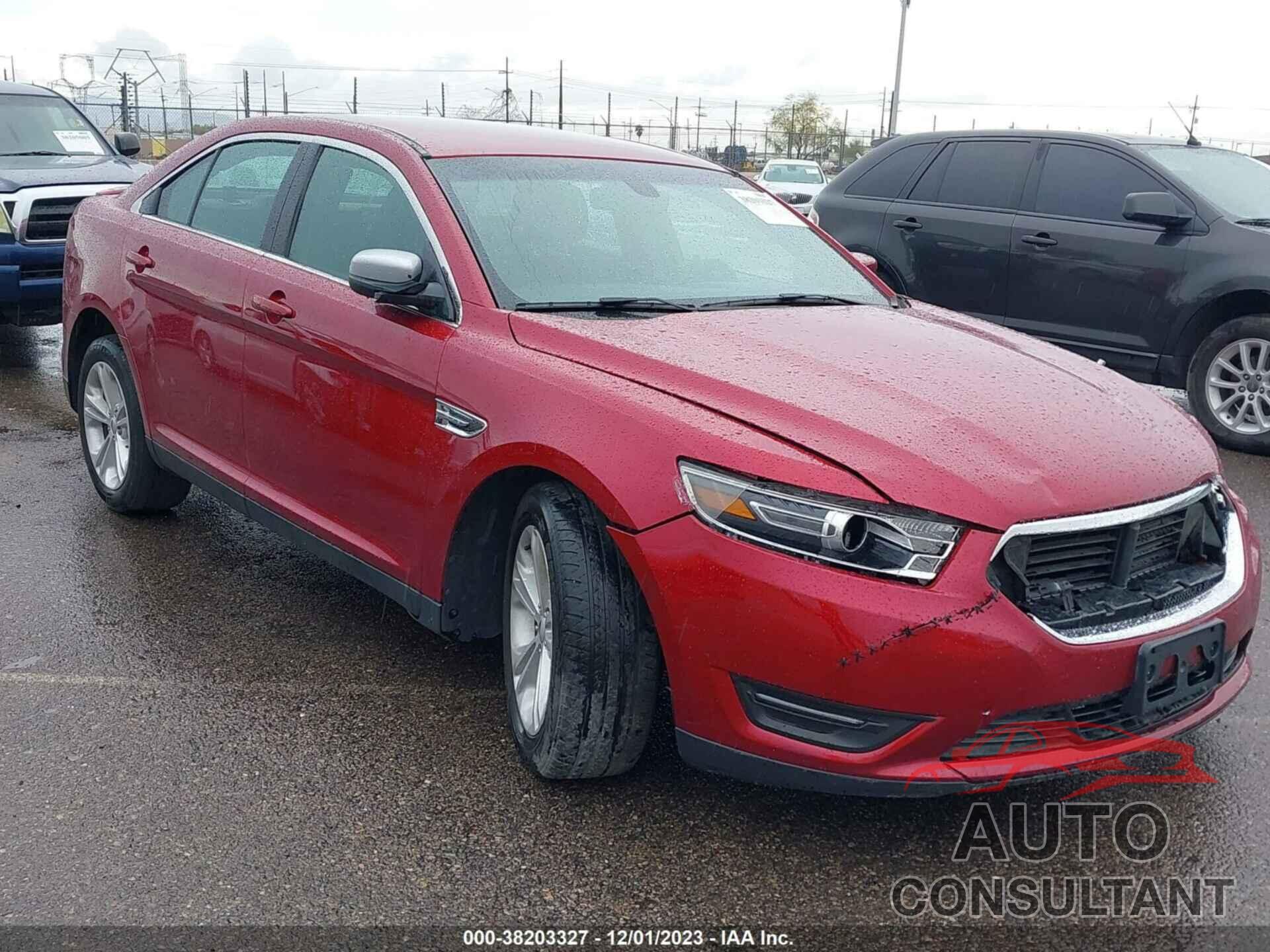 FORD TAURUS 2018 - 1FAHP2E87JG102046