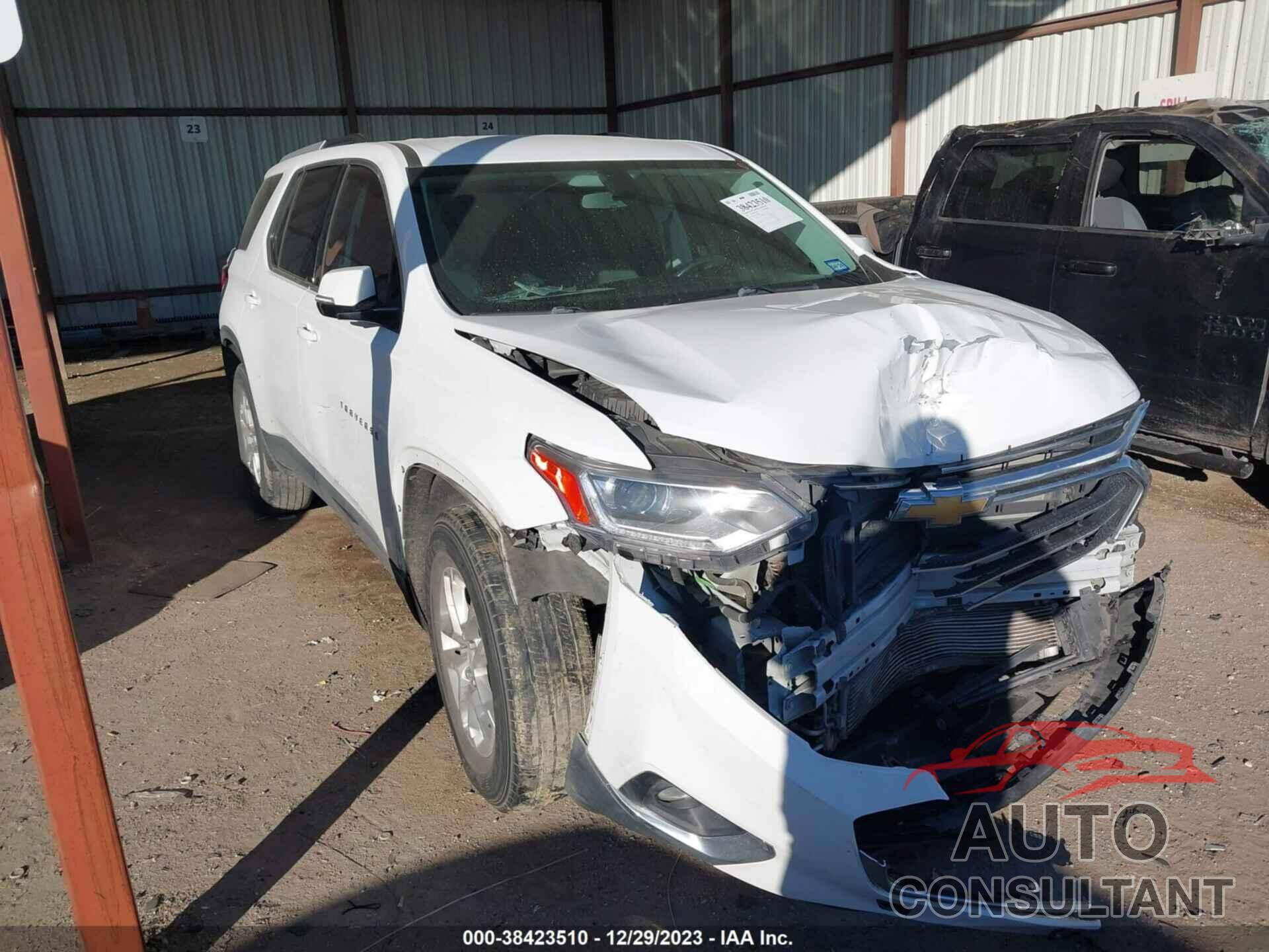 CHEVROLET TRAVERSE 2018 - 1GNERGKW2JJ125588