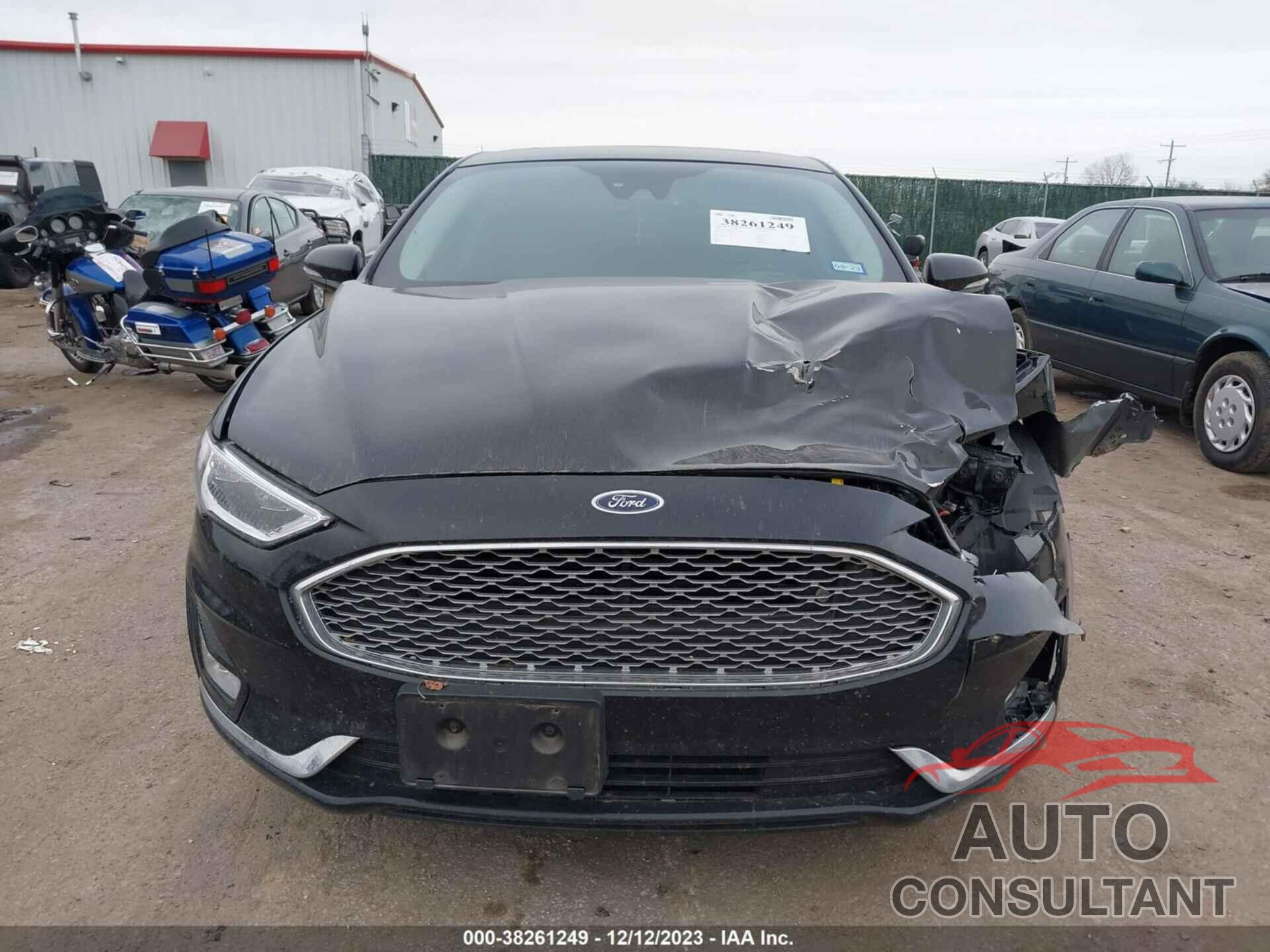 FORD FUSION HYBRID 2019 - 3FA6P0RU1KR182229