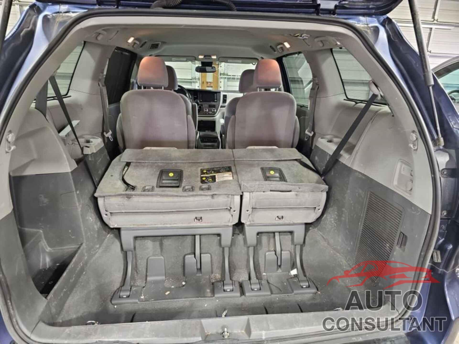 TOYOTA SIENNA 2020 - 5TDJZ3DC8LS250944