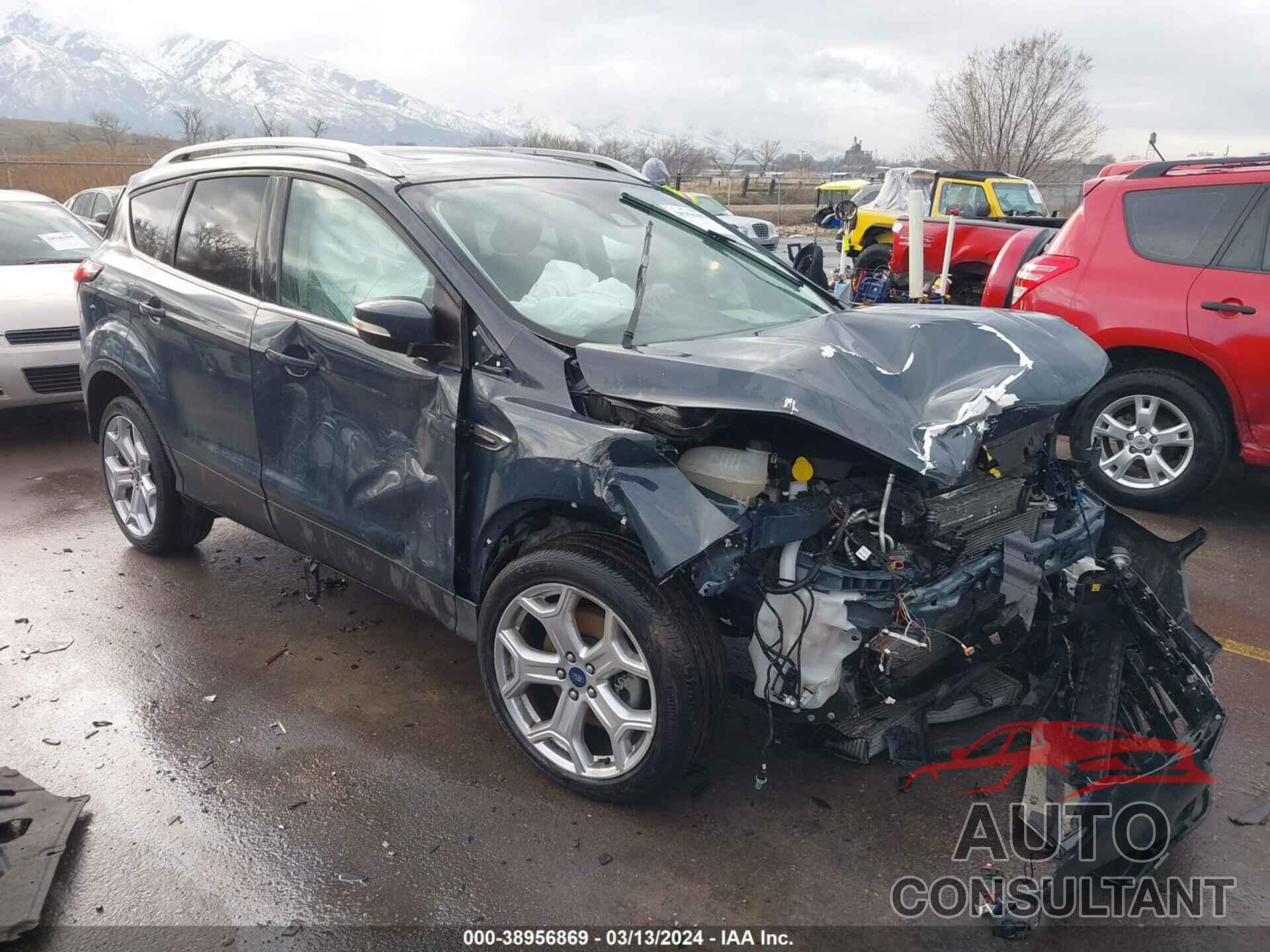 FORD ESCAPE 2019 - 1FMCU9J90KUC37565