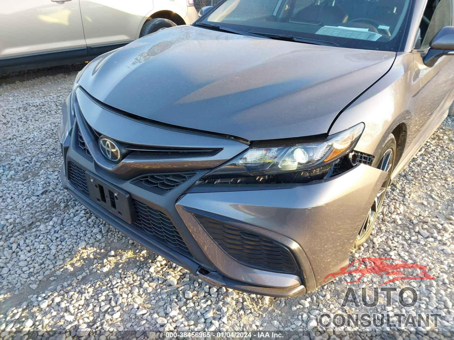 TOYOTA CAMRY 2022 - 4T1G11AK0NU711095