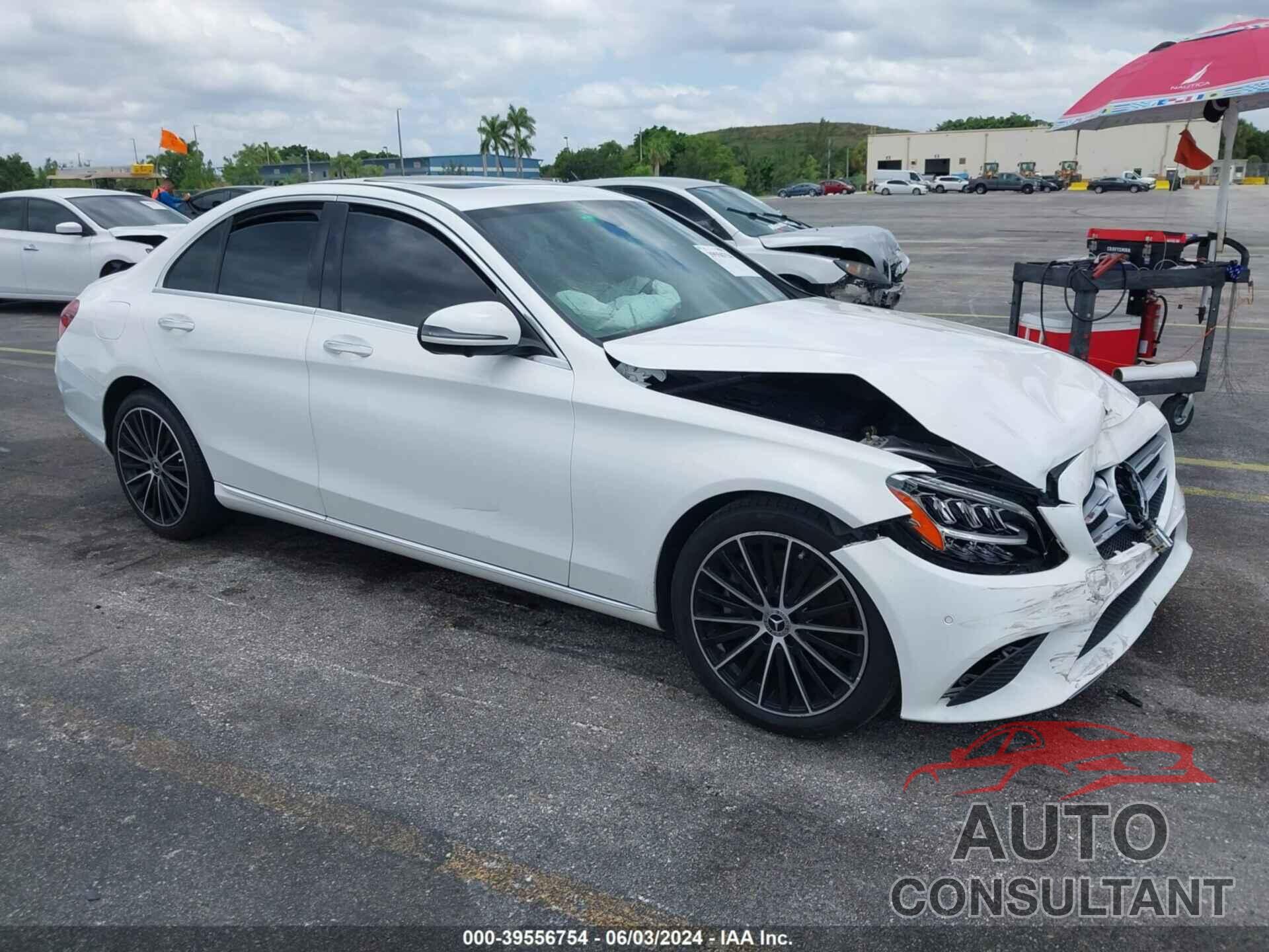 MERCEDES-BENZ C 300 2021 - W1KWF8DB3MR640942