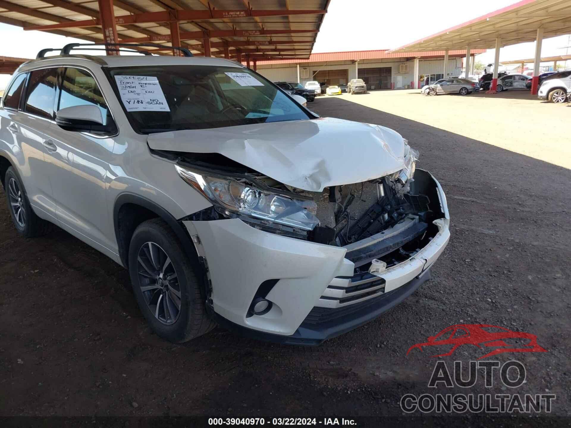 TOYOTA HIGHLANDER 2018 - 5TDKZRFH5JS541995