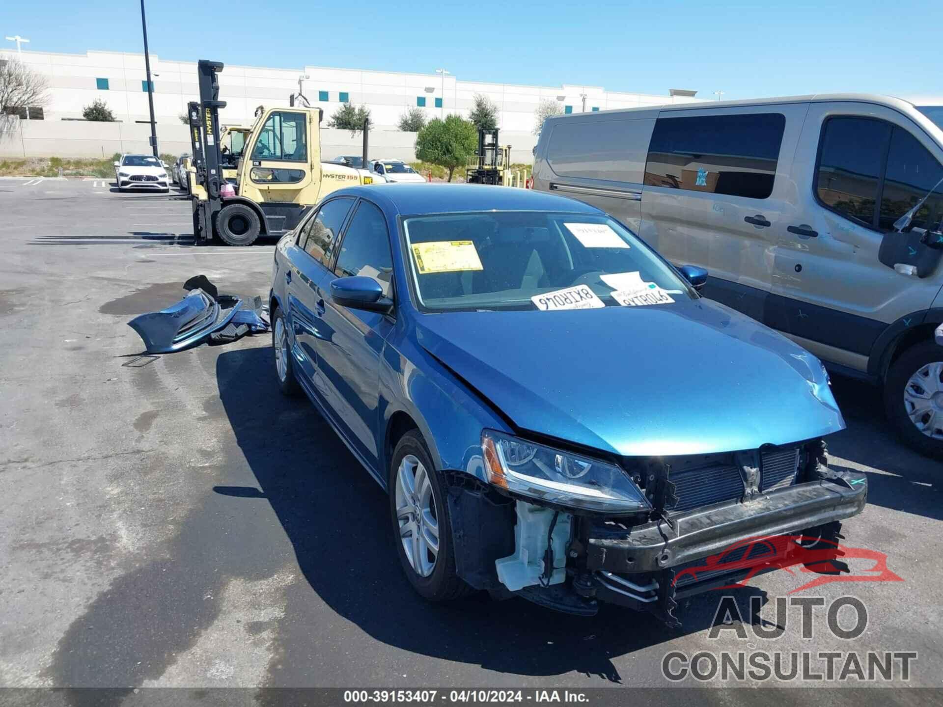 VOLKSWAGEN JETTA 2018 - 3VW2B7AJ4JM229778