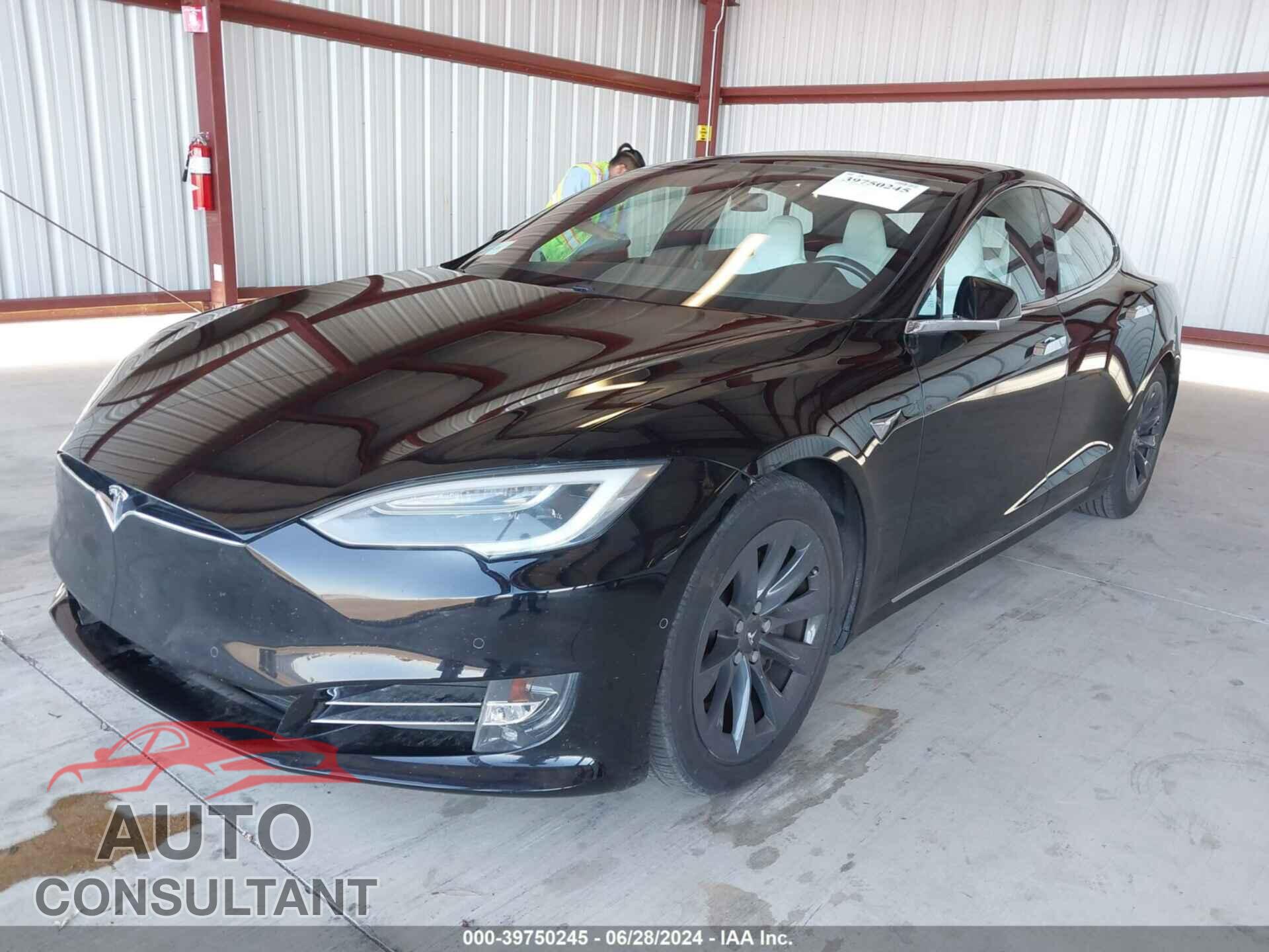 TESLA MODEL S 2018 - 5YJSA1E21JF243812