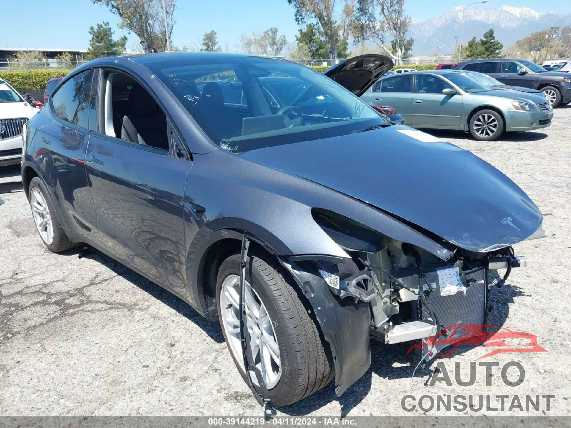 TESLA MODEL Y 2023 - 7SAYGDEE5PA152751