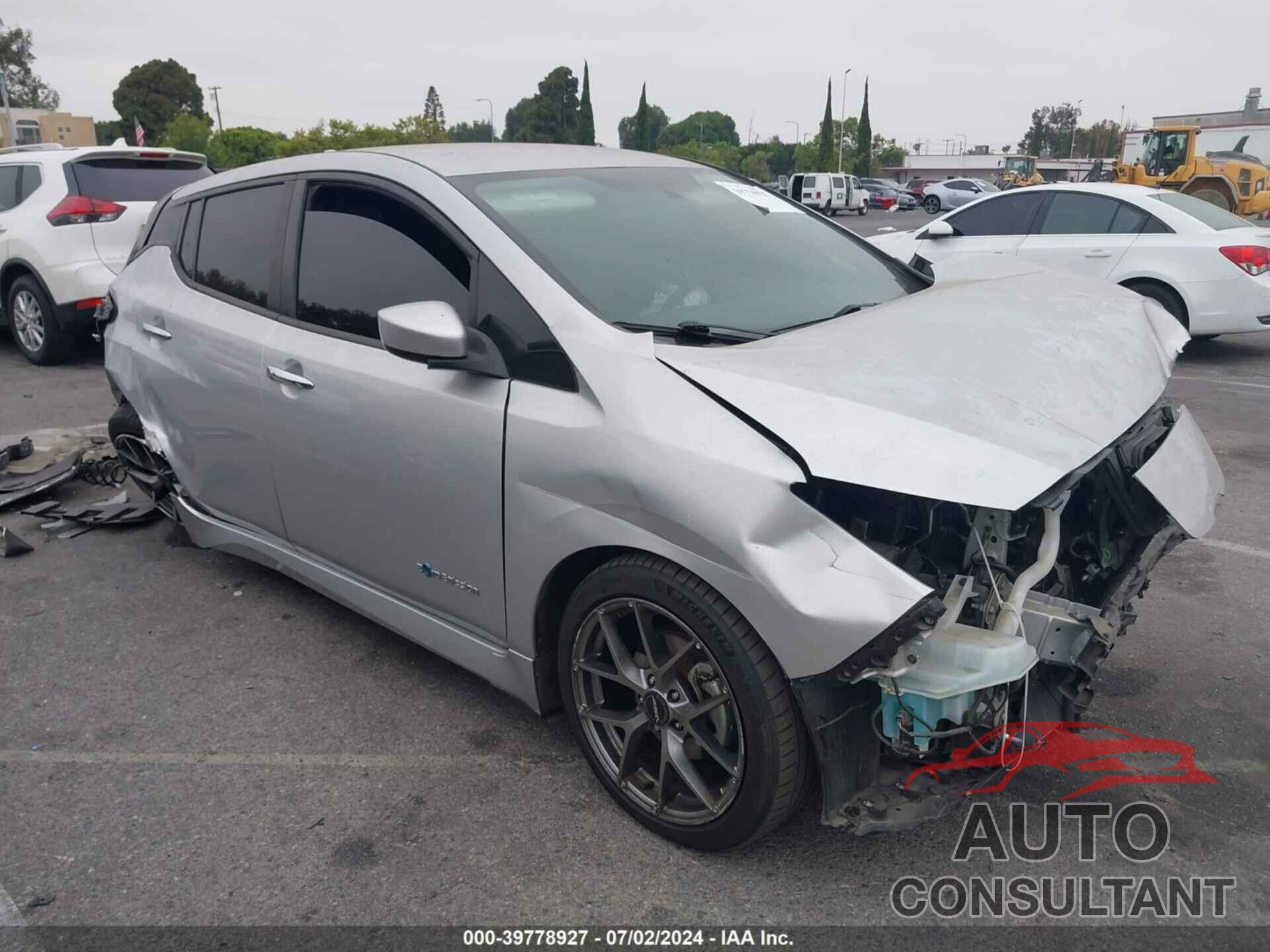 NISSAN LEAF 2018 - 1N4AZ1CP3JC305913
