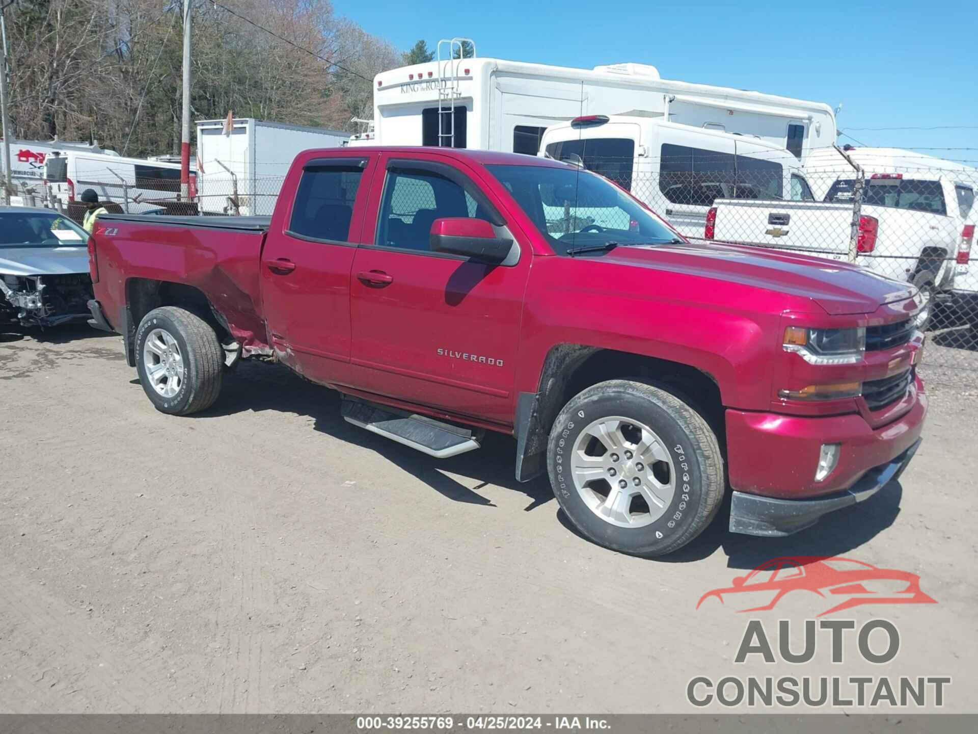 CHEVROLET SILVERADO 1500 2018 - 1GCVKREC4JZ369027