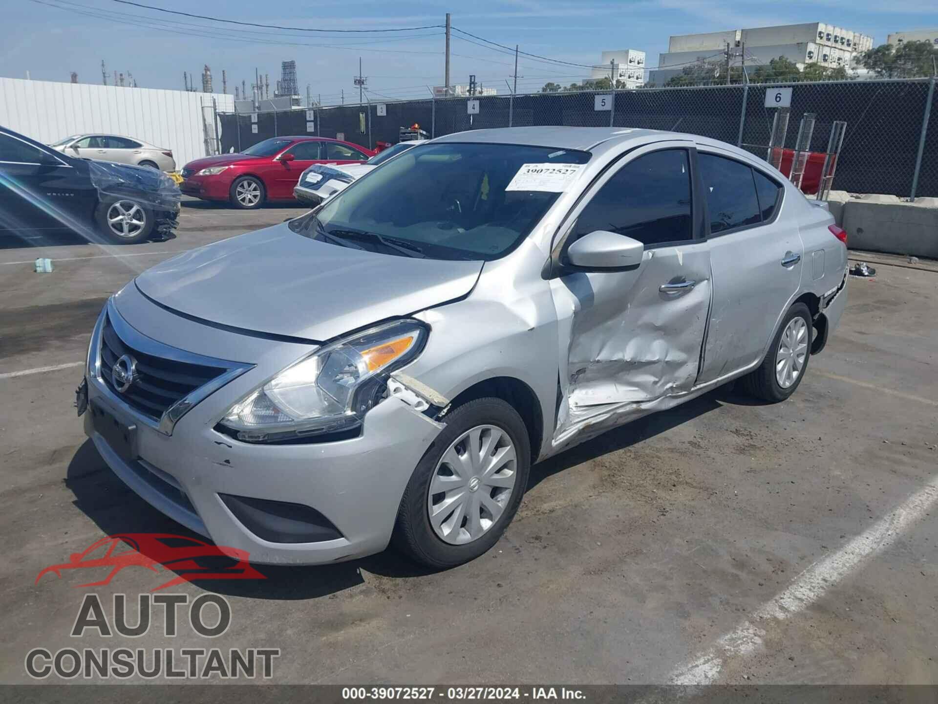 NISSAN VERSA 2019 - 3N1CN7AP3KL844481