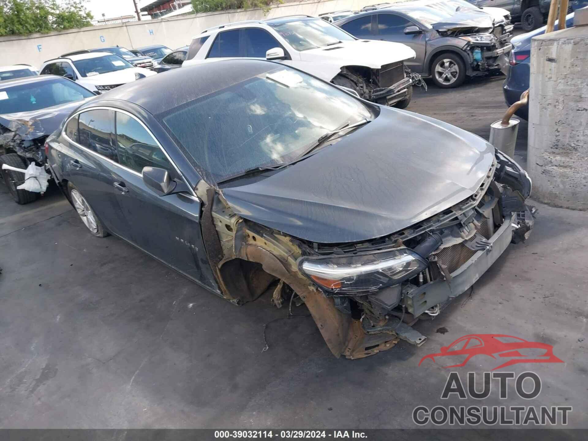 CHEVROLET MALIBU 2017 - 1G1ZE5ST5HF153150