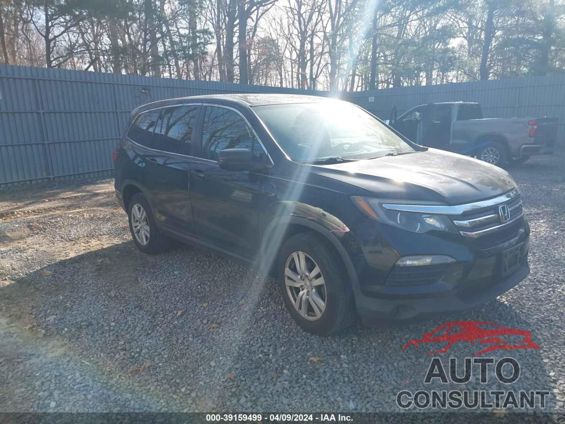 HONDA PILOT 2017 - 5FNYF6H16HB015195