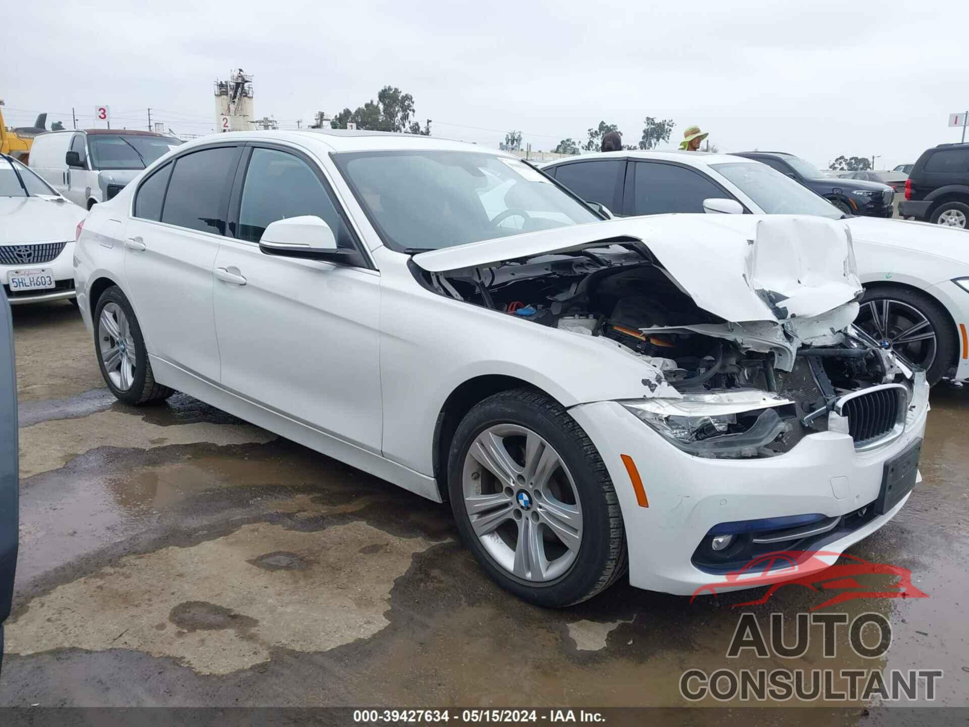 BMW 3 SERIES 2017 - WBA8B9G52HNU49369