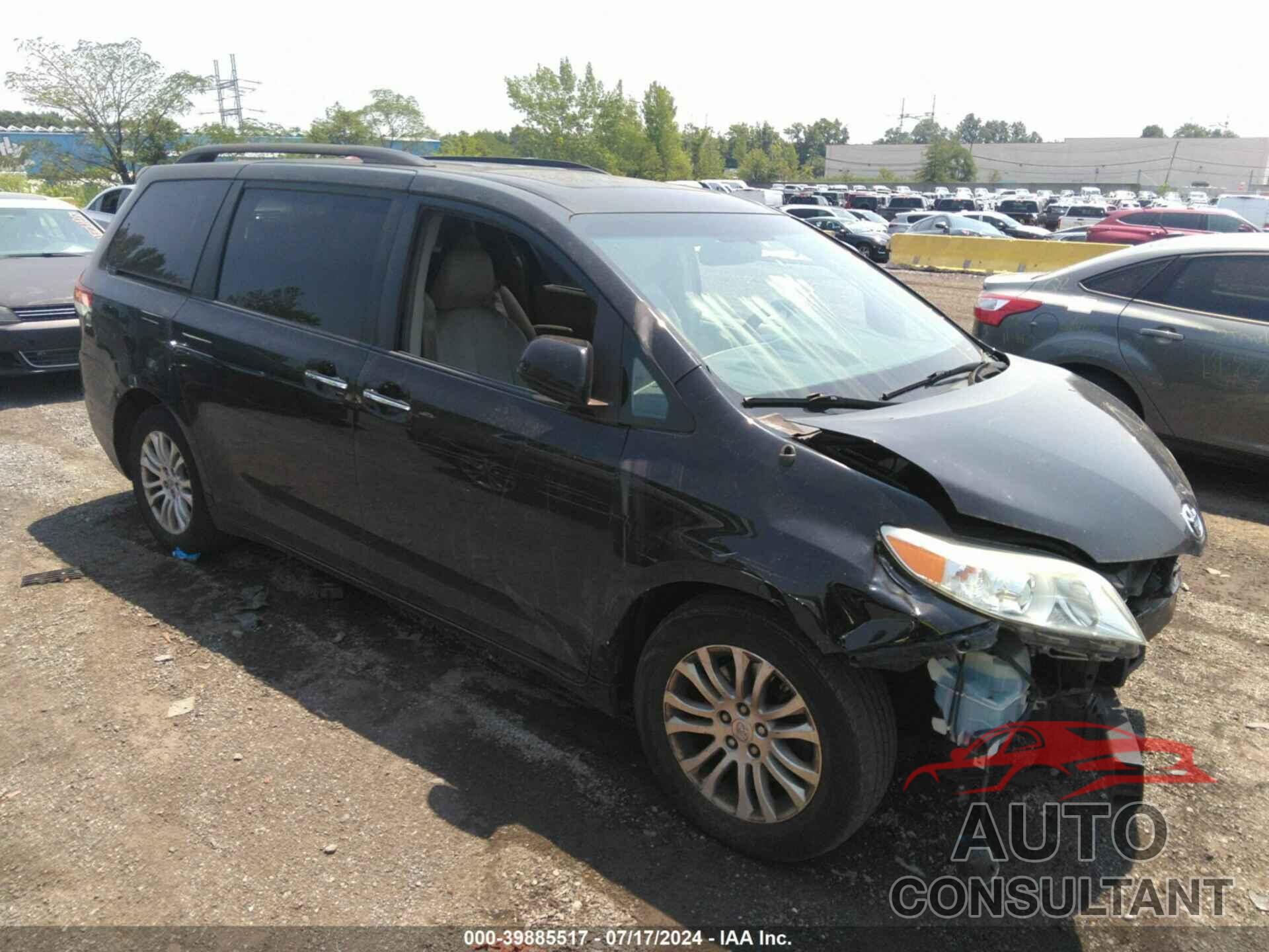 TOYOTA SIENNA 2013 - 5TDYK3DC9DS377917