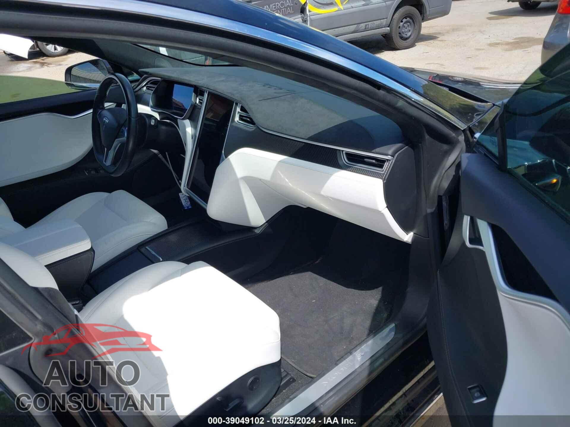 TESLA MODEL S 2017 - 5YJSA1E15HF204822