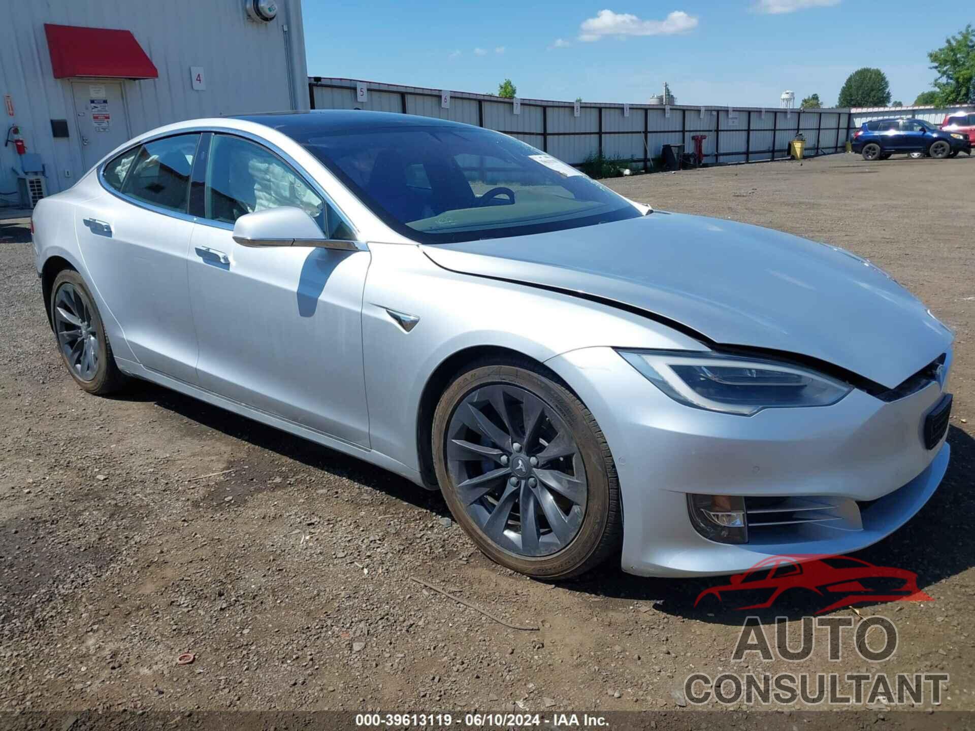 TESLA MODEL S 2018 - 5YJSA1E28JF250515