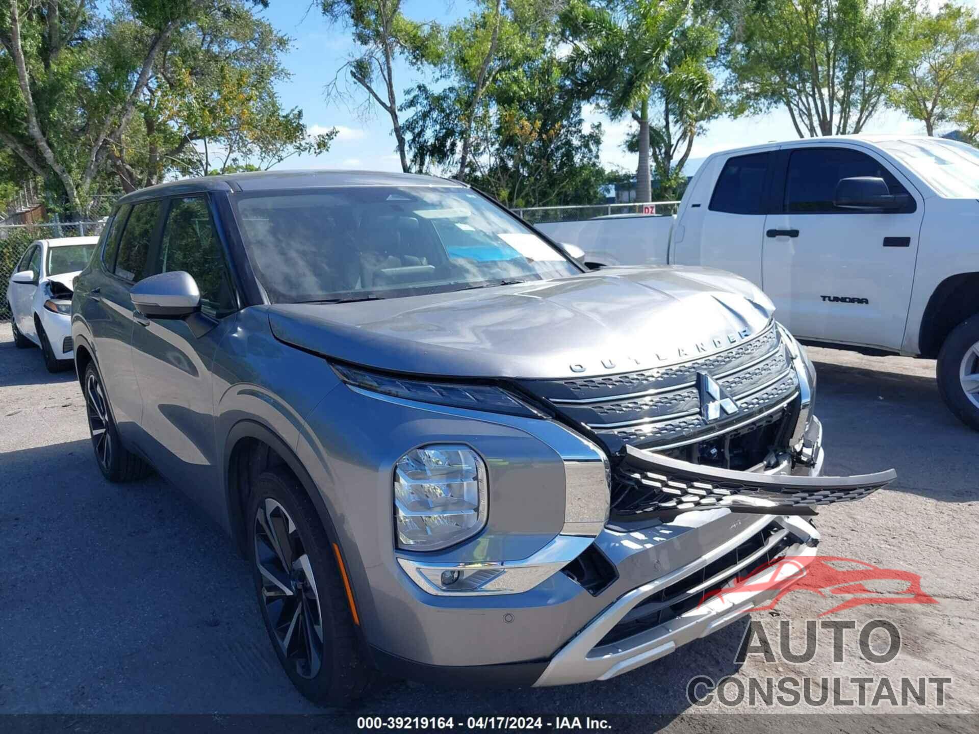 MITSUBISHI OUTLANDER 2022 - JA4J3UA82NZ081779