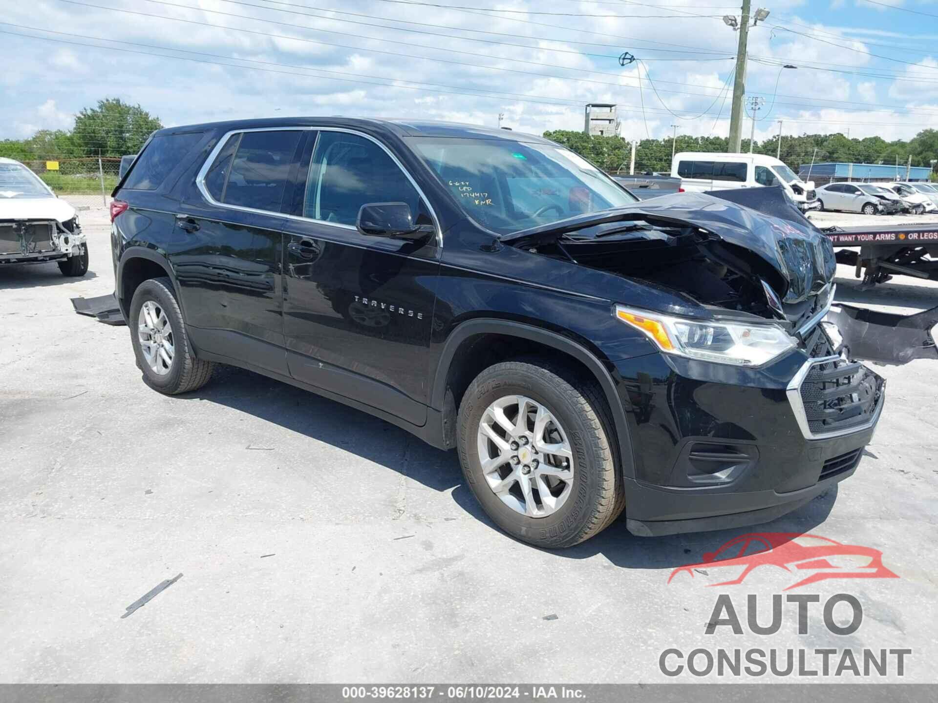 CHEVROLET TRAVERSE 2019 - 1GNERFKW6KJ101418