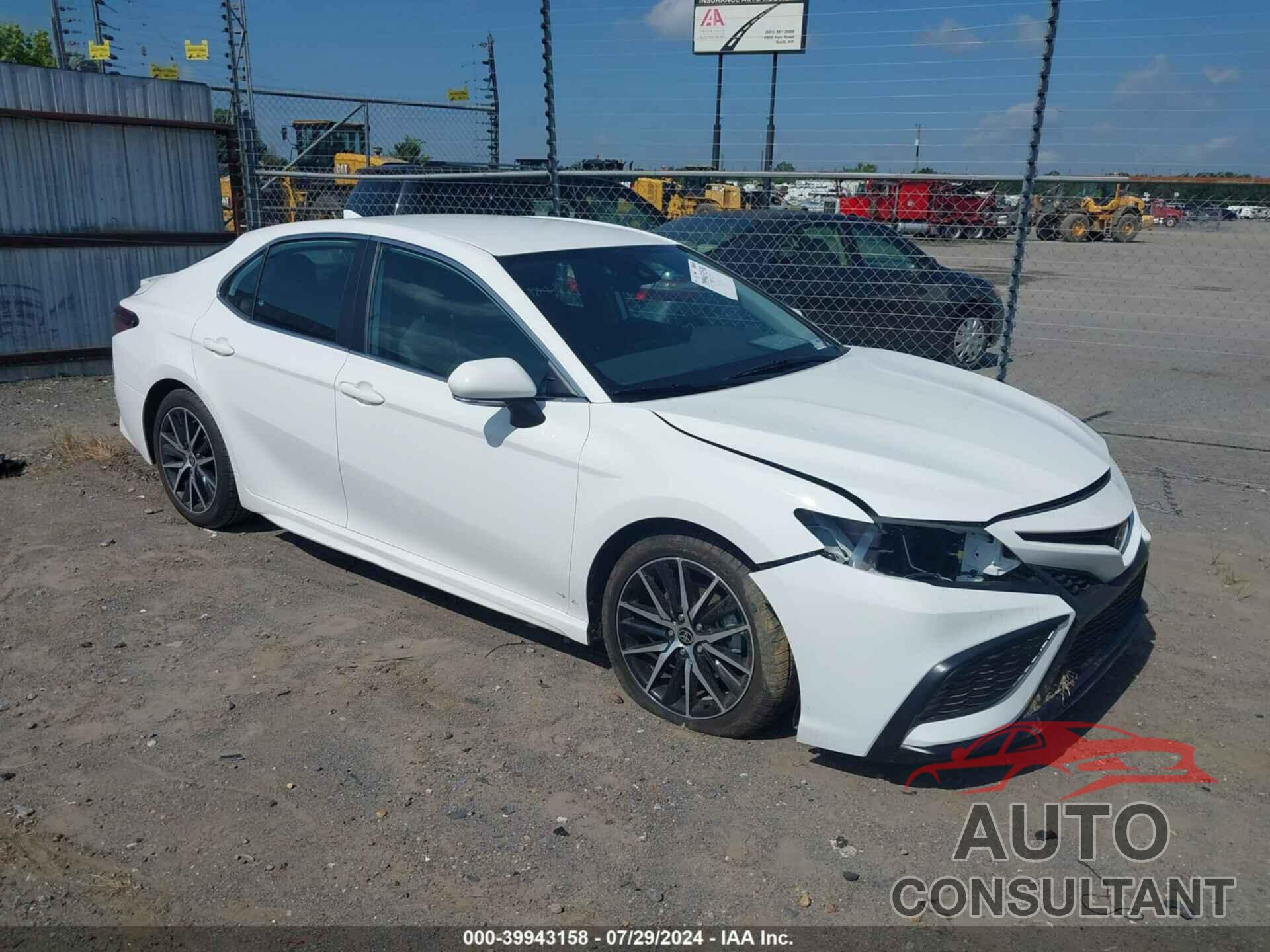 TOYOTA CAMRY 2023 - 4T1G11AK7PU770499