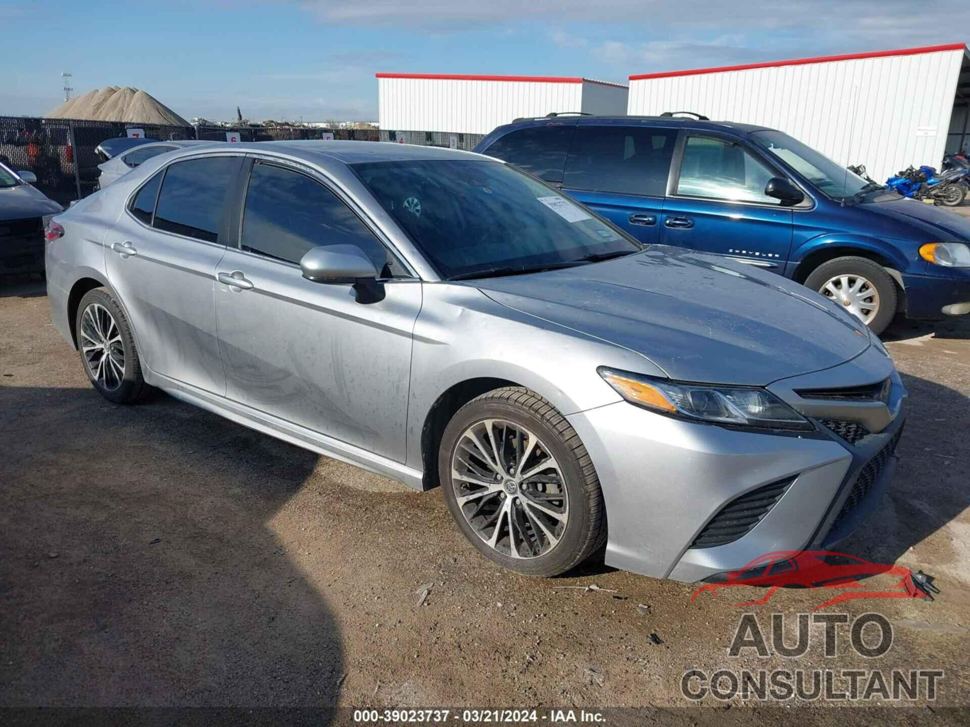TOYOTA CAMRY 2019 - 4T1B11HK4KU683667
