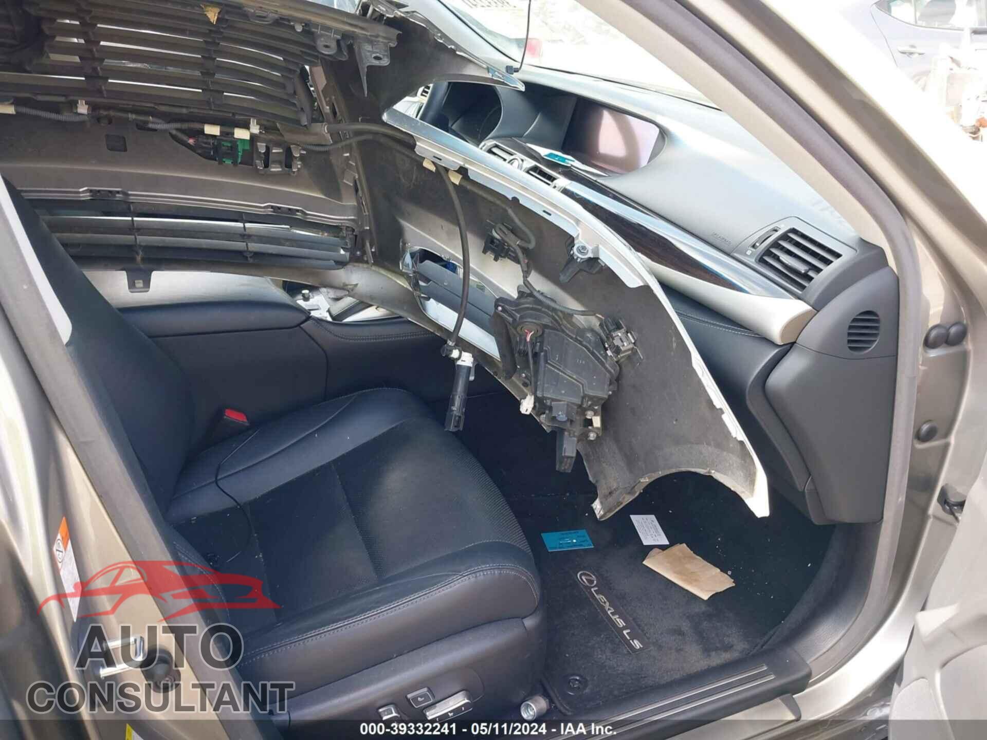 LEXUS LS 2017 - JTHBL5EF6H5145602