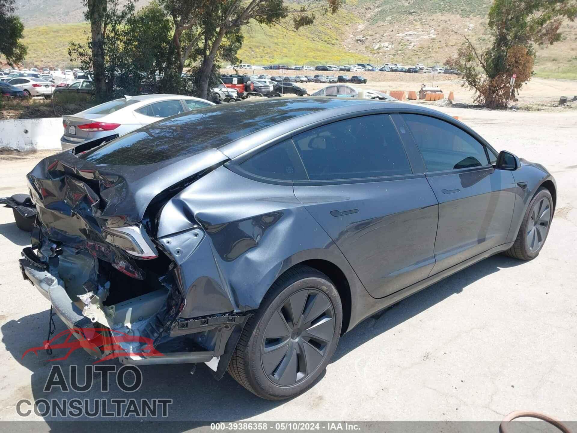 TESLA MODEL 3 2024 - 5YJ3E1EA7RF728239