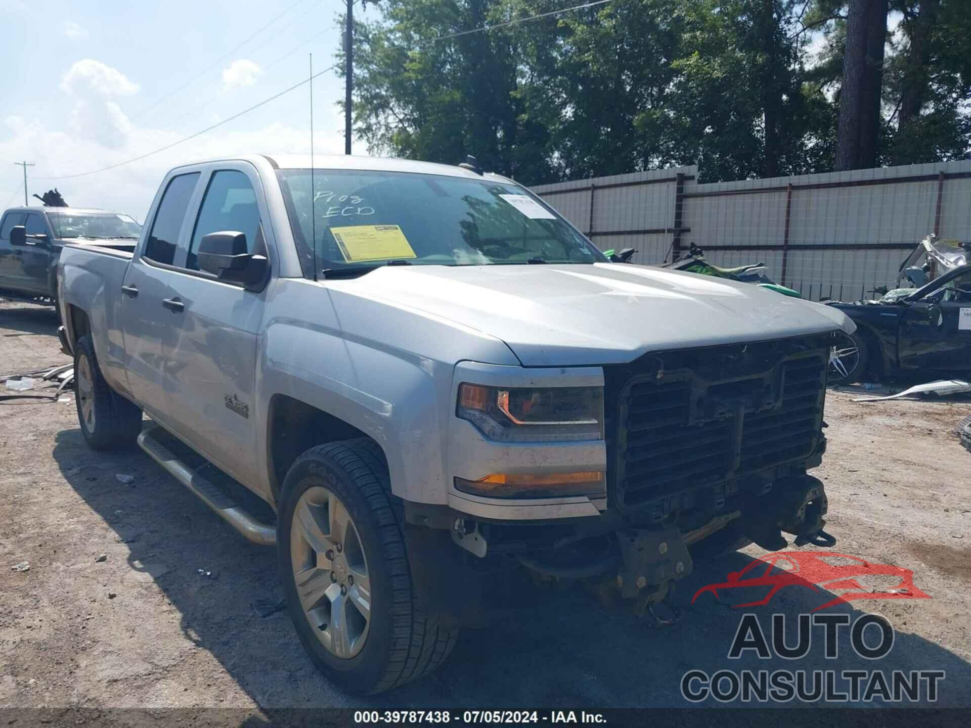 CHEVROLET SILVERADO 1500 2018 - 1GCRCPEC0JZ338313