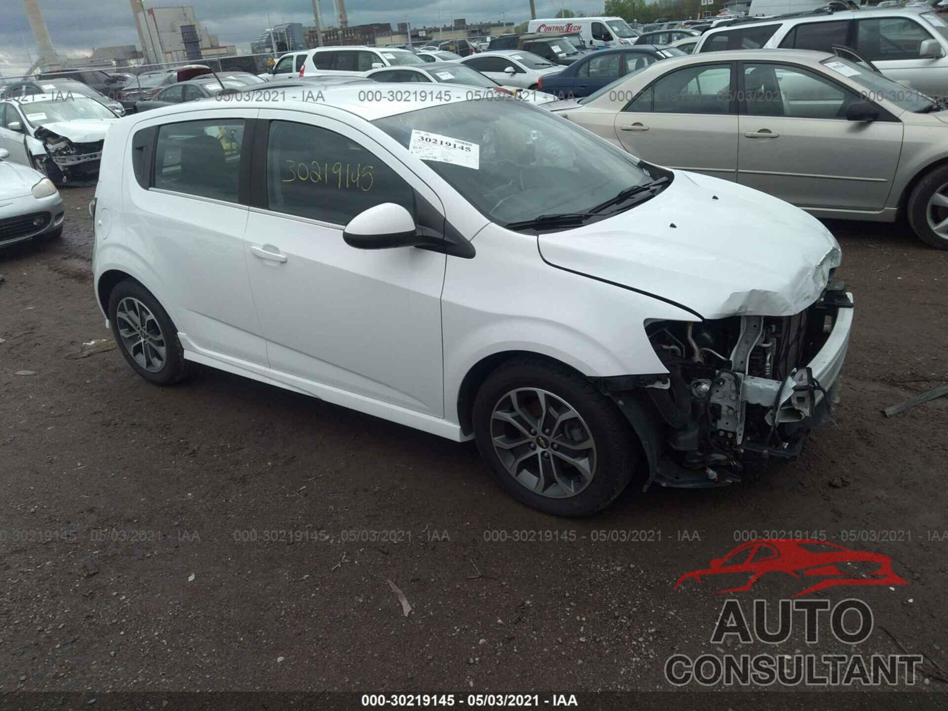 CHEVROLET SONIC 2017 - 1G1JD6SH3H4157839