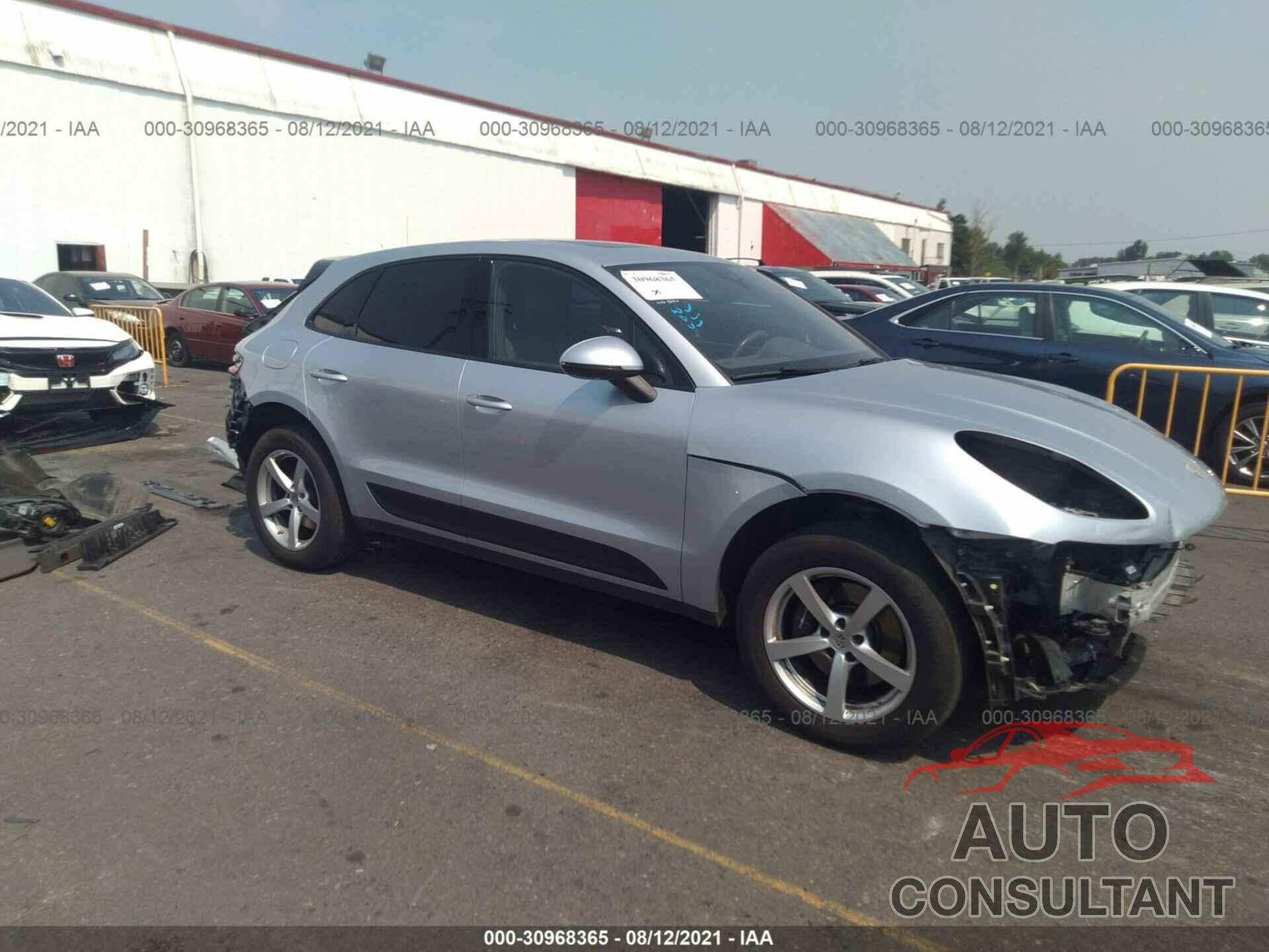 PORSCHE MACAN 2018 - WP1AA2A57JLB03325