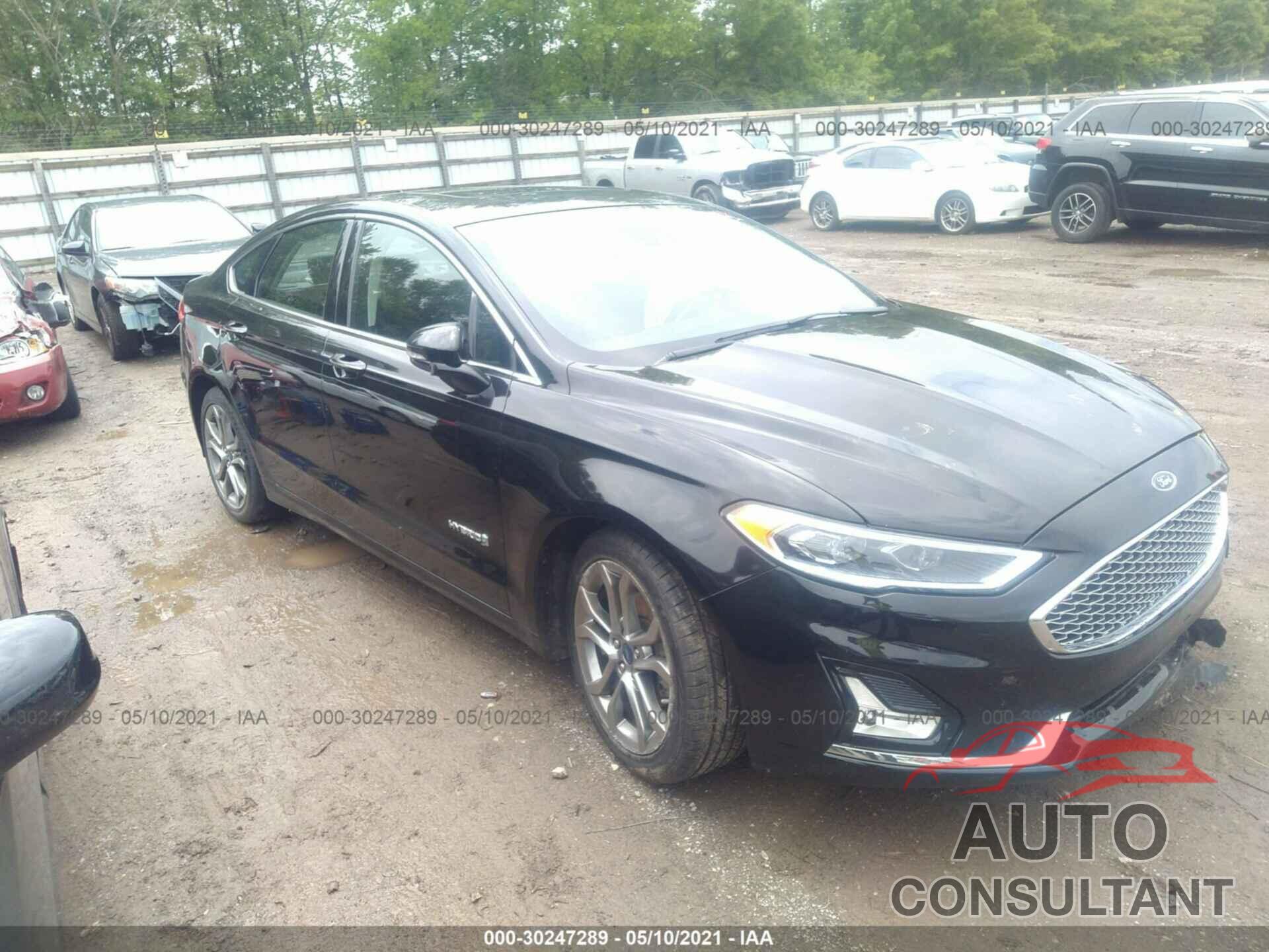 FORD FUSION HYBRID 2019 - 3FA6P0RU8KR139359