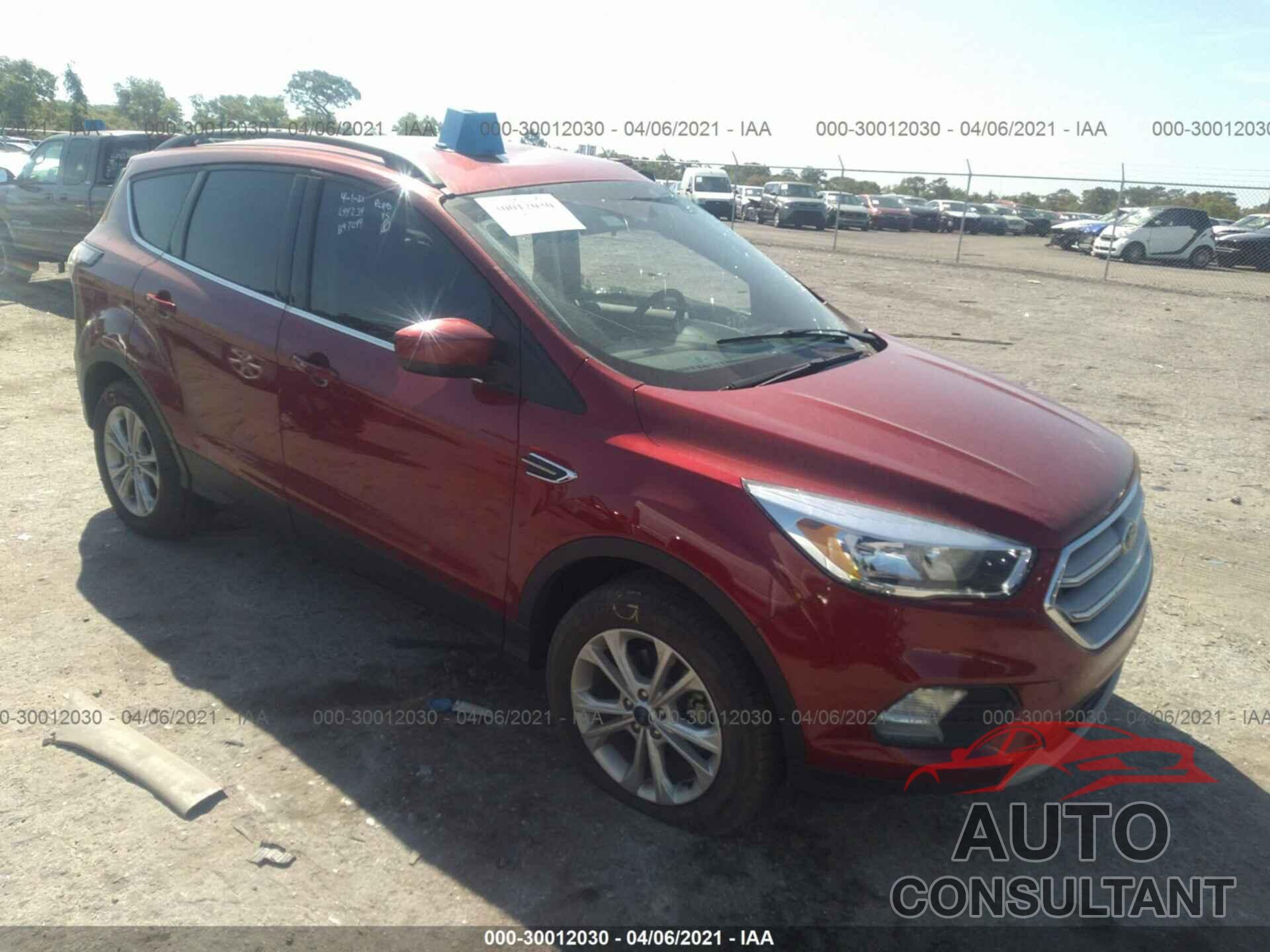 FORD ESCAPE 2018 - 1FMCU0GD0JUB97249