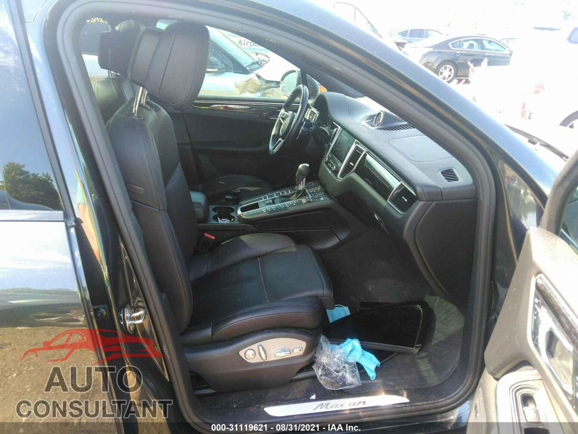 PORSCHE MACAN 2017 - WP1AA2A53HLB00240