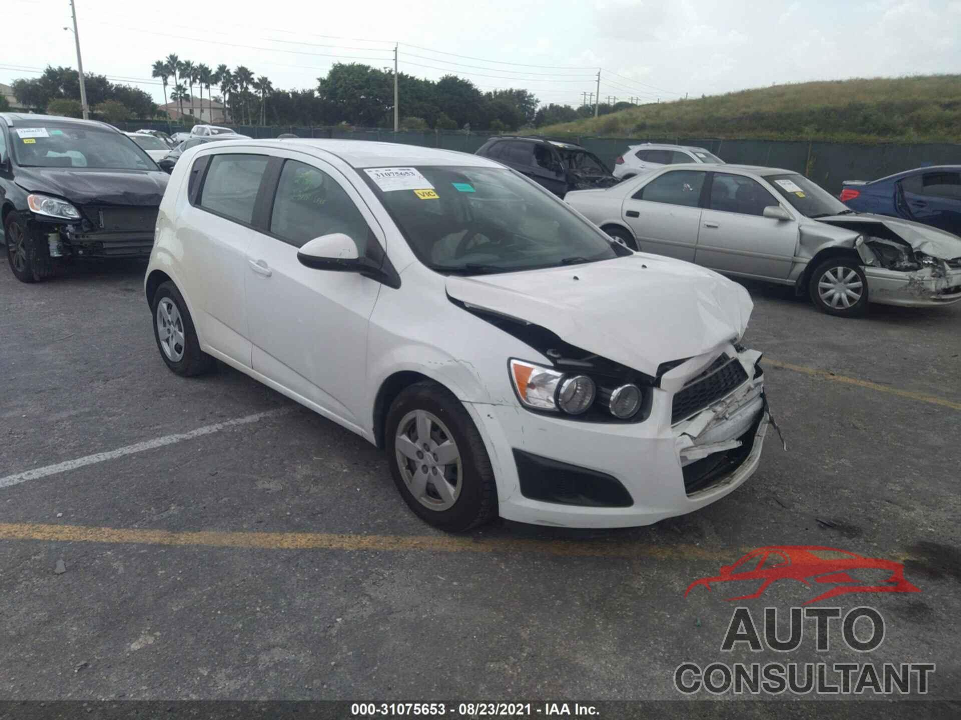 CHEVROLET SONIC 2016 - 1G1JA6SG7G4169331