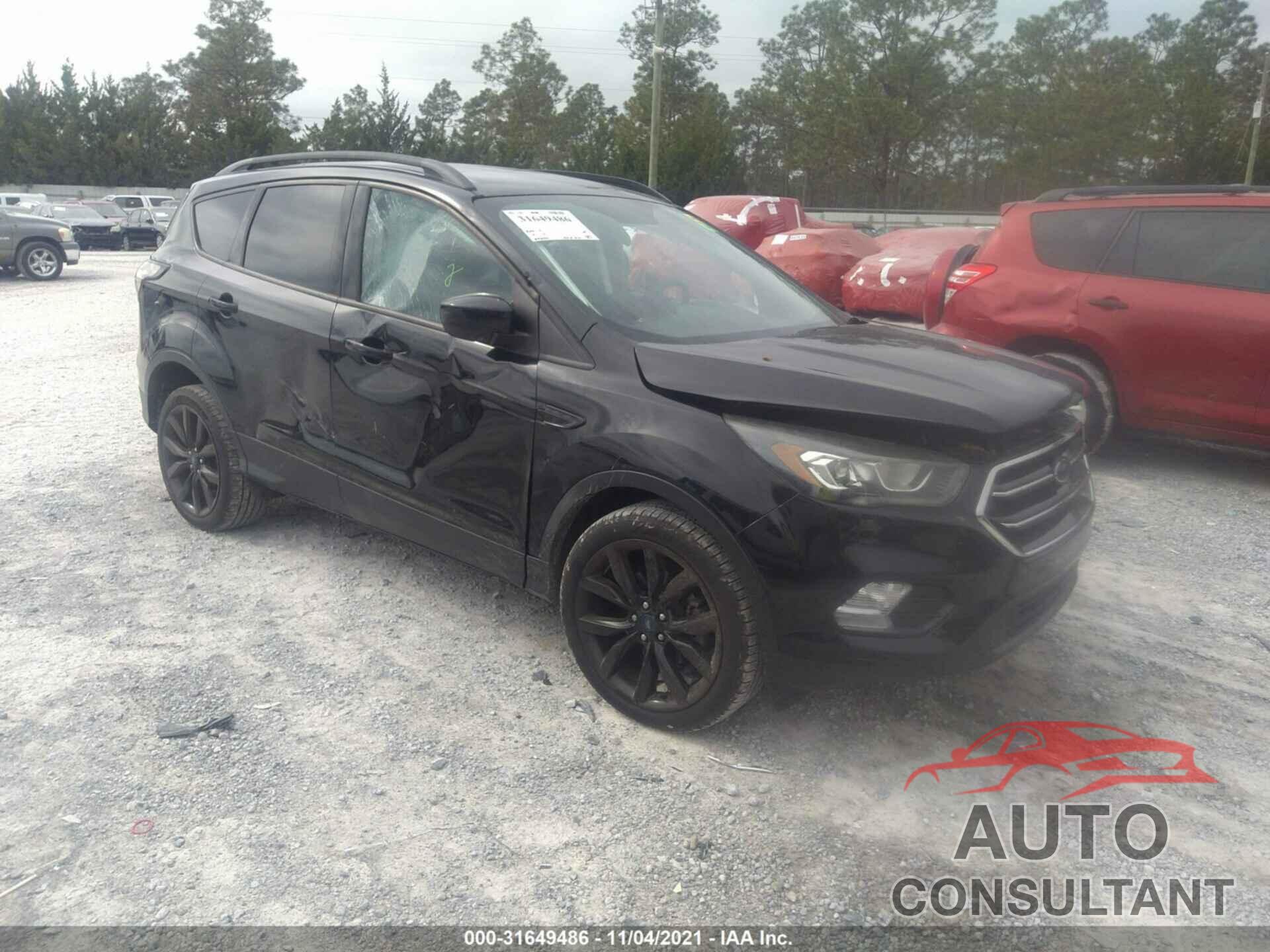 FORD ESCAPE 2017 - 1FMCU0GD7HUC72765