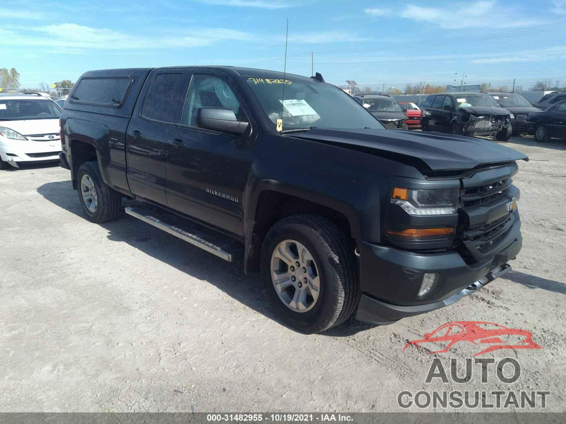 CHEVROLET SILVERADO 1500 2018 - 1GCVKREC1JZ129885
