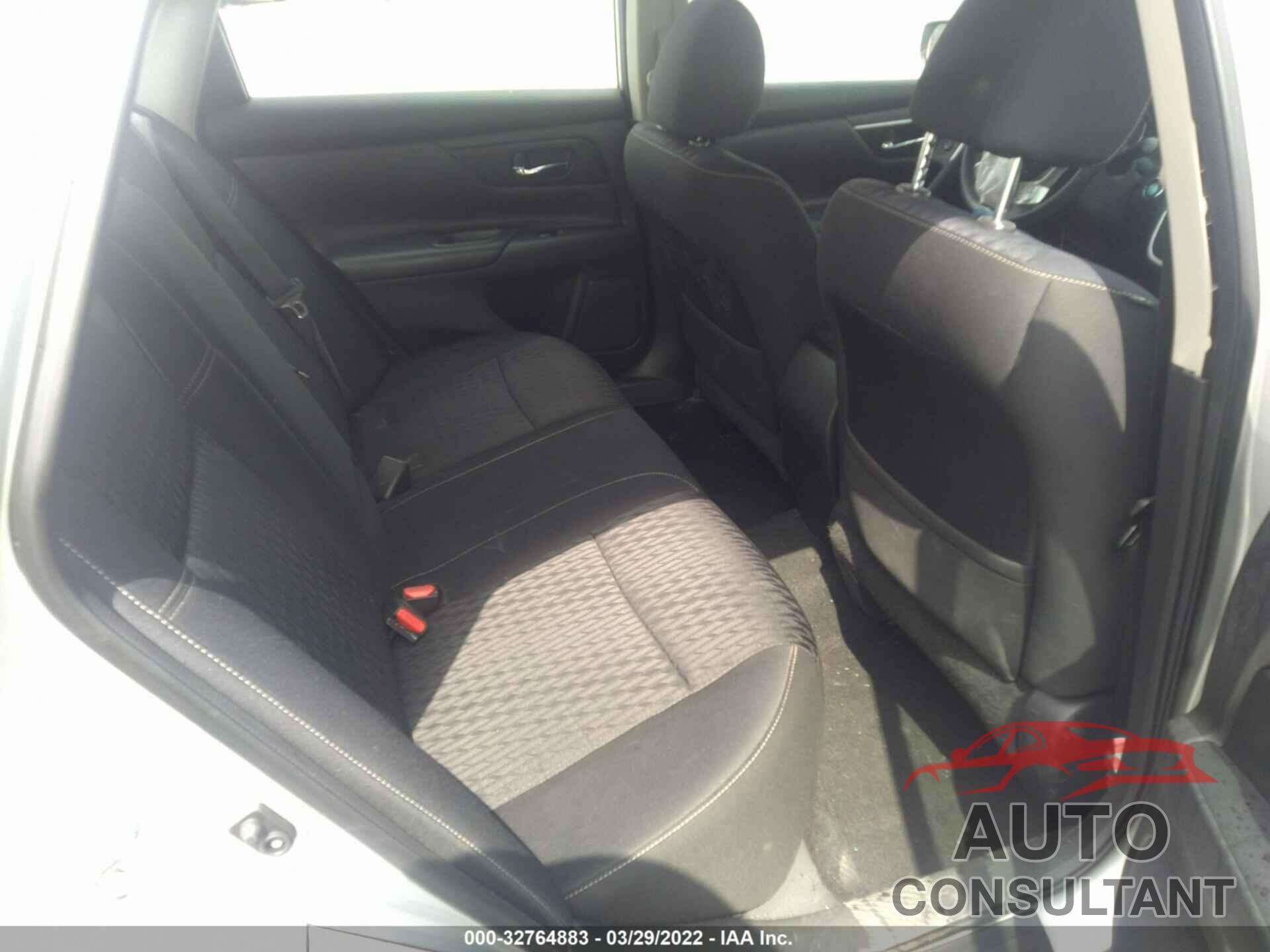 NISSAN ALTIMA 2018 - 1N4AL3AP8JC157533