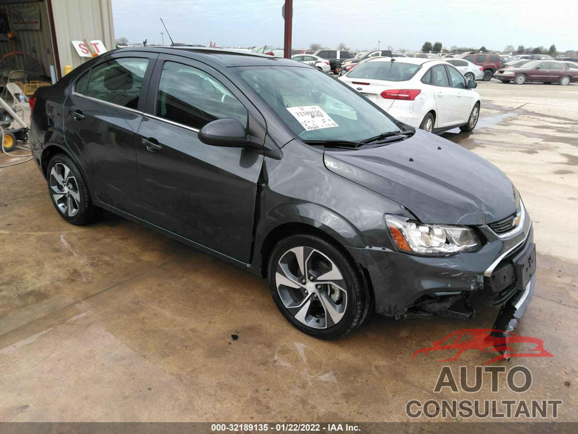 CHEVROLET SONIC 2017 - 1G1JF5SB8H4127591