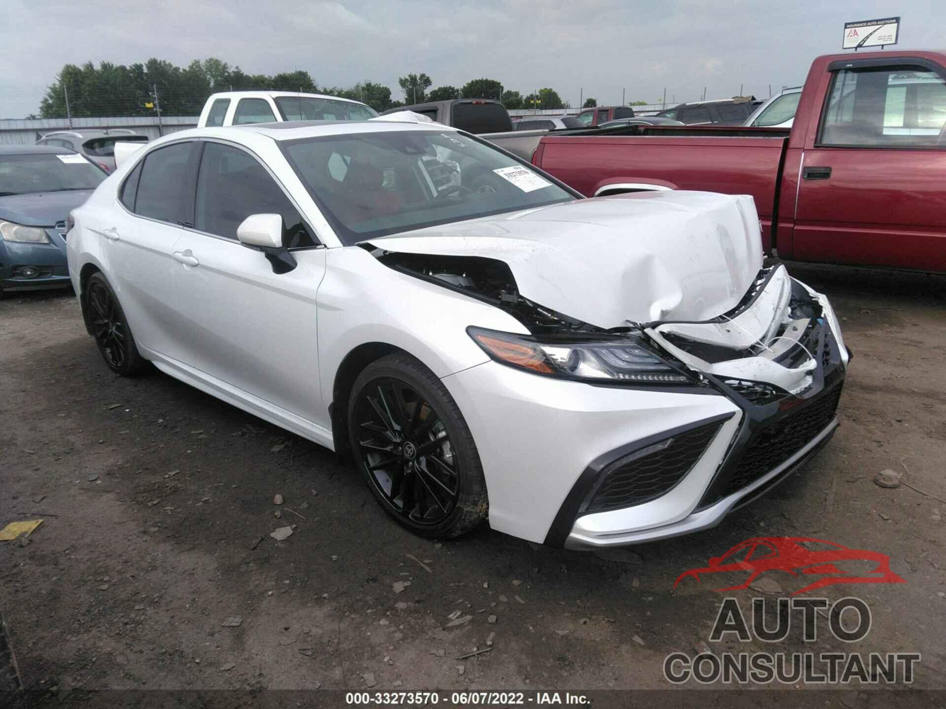 TOYOTA CAMRY 2022 - 4T1K31AK4NU572903
