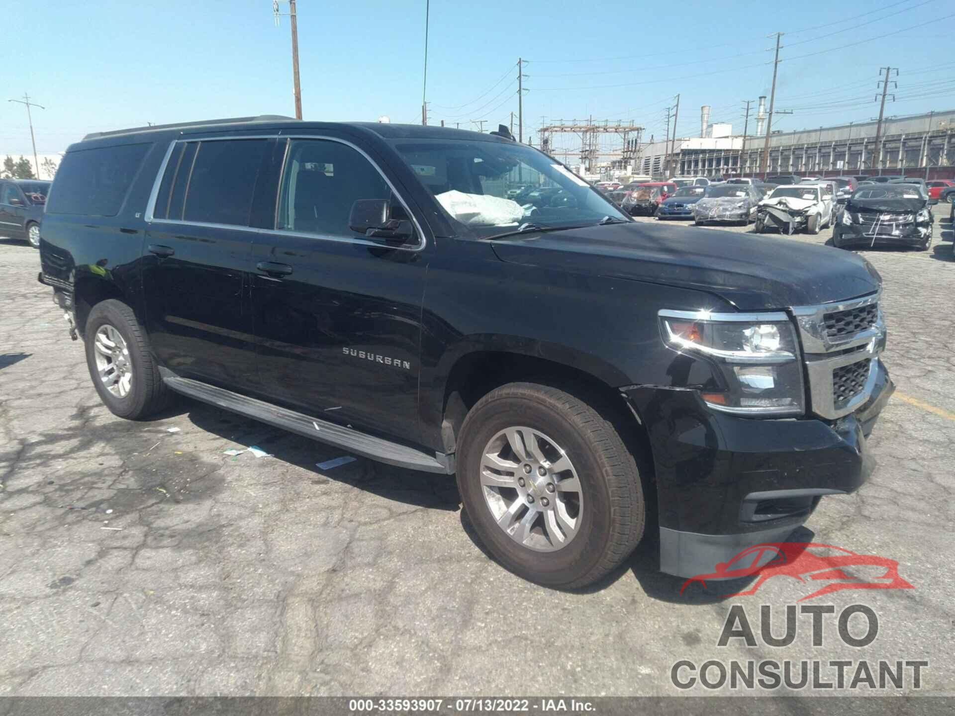 CHEVROLET SUBURBAN 2017 - 1GNSCHKC3HR130147