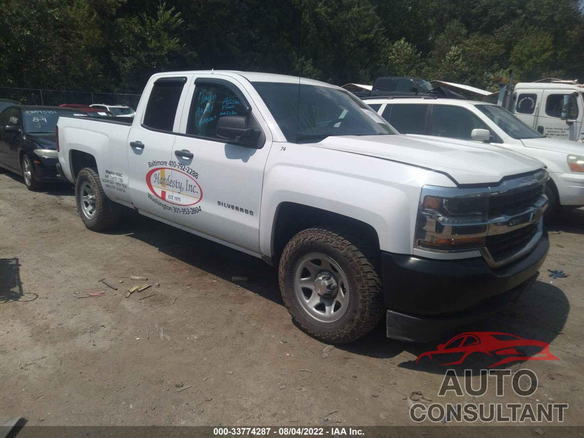 CHEVROLET SILVERADO 1500 2018 - 1GCRCNEC8JZ234396