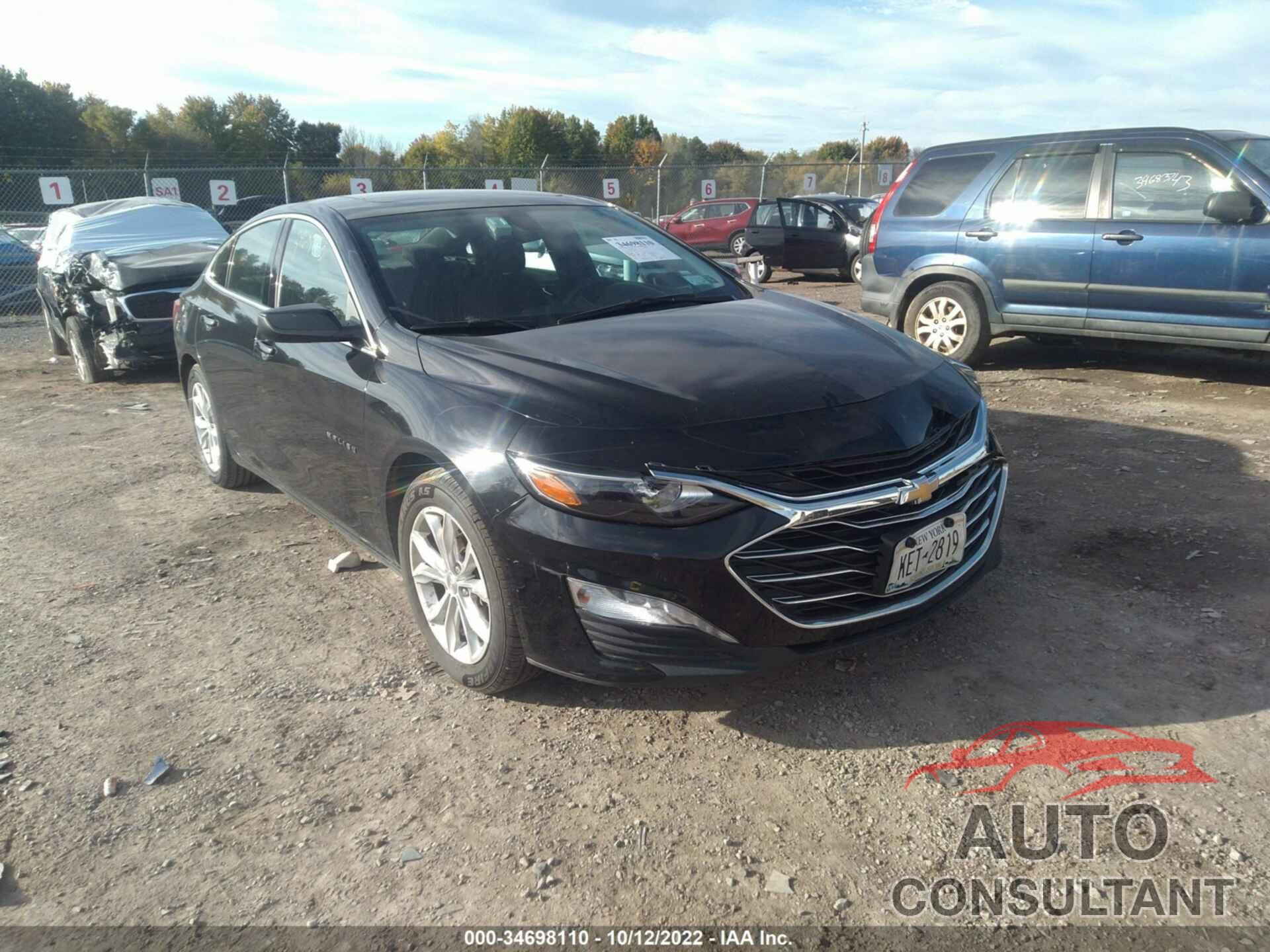 CHEVROLET MALIBU 2021 - 1G1ZD5STXMF015763