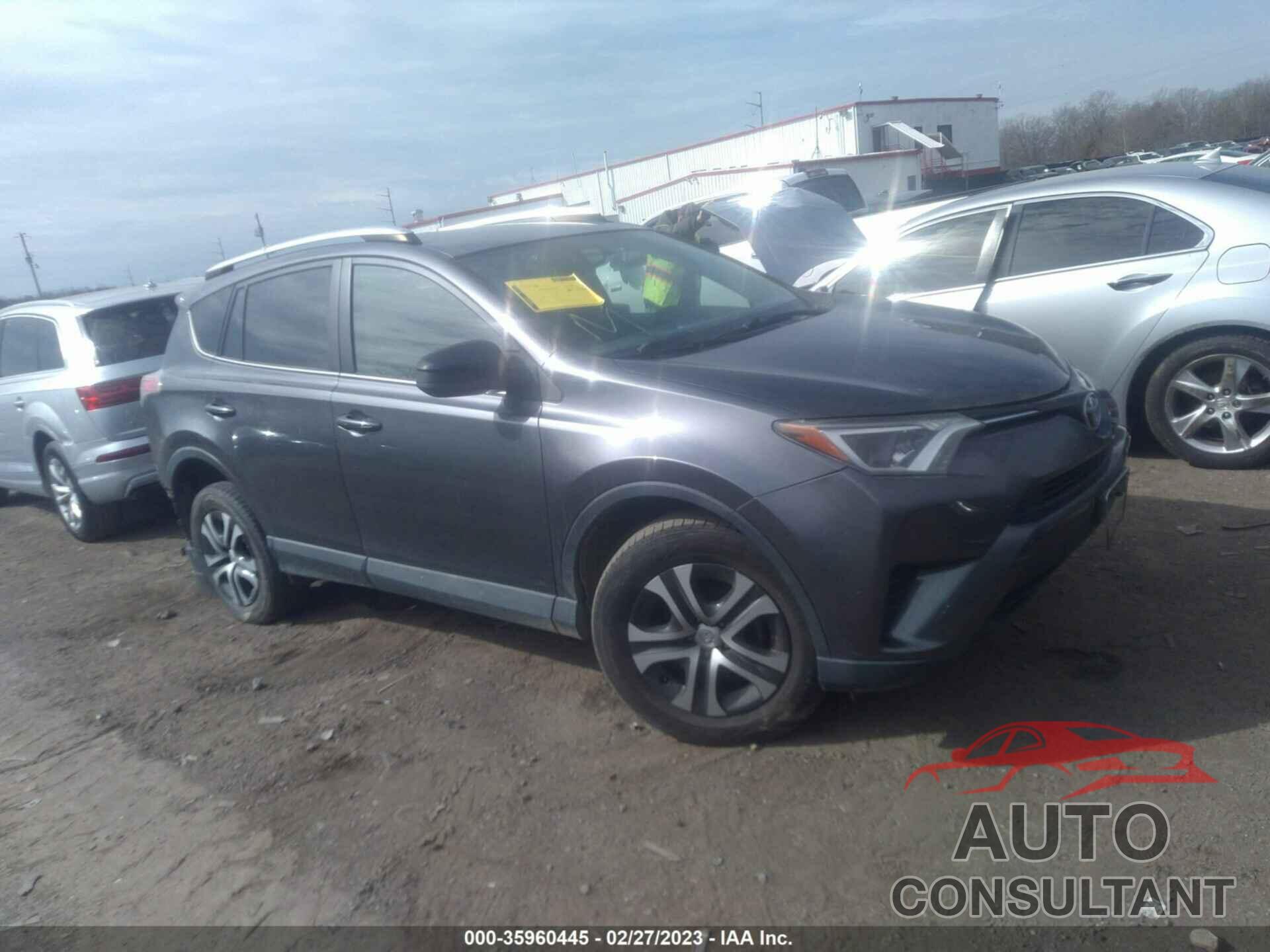 TOYOTA RAV4 2016 - JTMBFREV0GJ102631