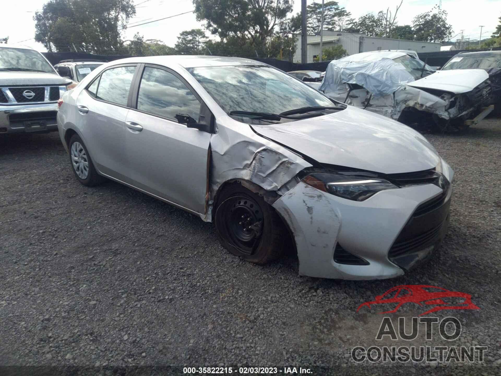 TOYOTA COROLLA 2018 - 5YFBURHE3JP772615